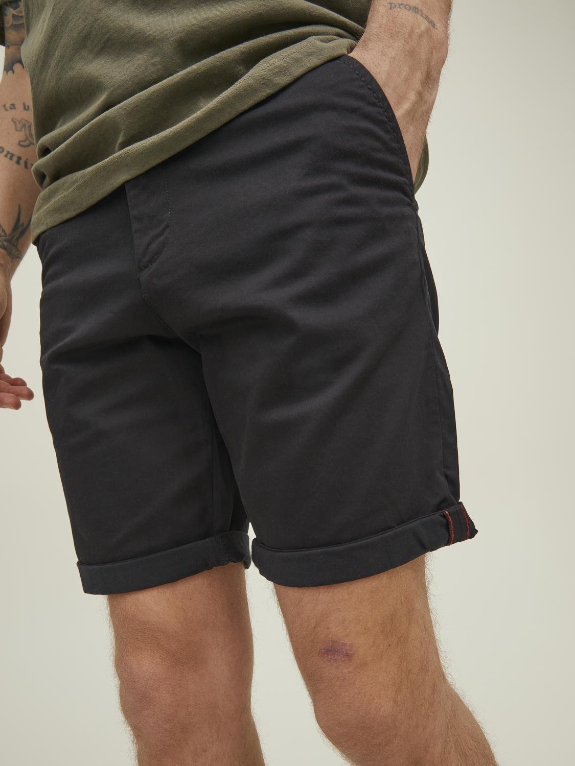 JACK&JONES_SpringSummer2020_3236234_12165604_5.jpg Herren Shorts Mid Waist Chino Midi Bermuda Pants