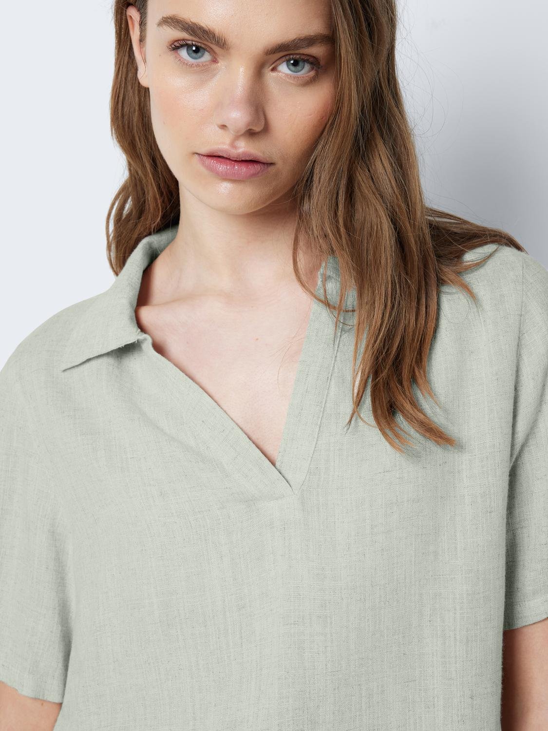NOISY-MAY_NOOS2024_4475023_27028730_3.jpg Top Lässiges Polokragen Shirt Bequeme Kurzarm Bluse
