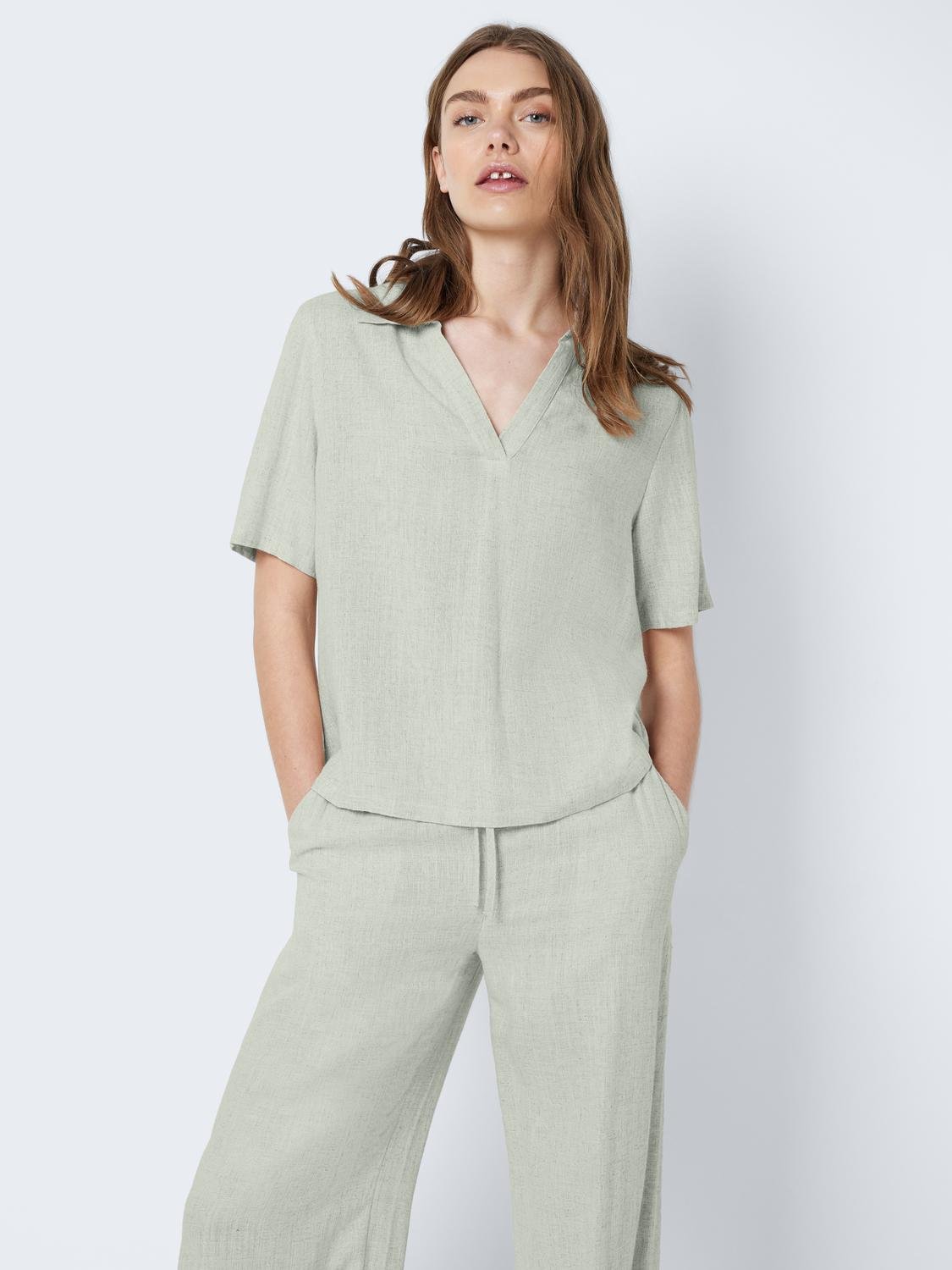 NOISY-MAY_NOOS2024_4475023_27028730_5.jpg Top Lässiges Polokragen Shirt Bequeme Kurzarm Bluse