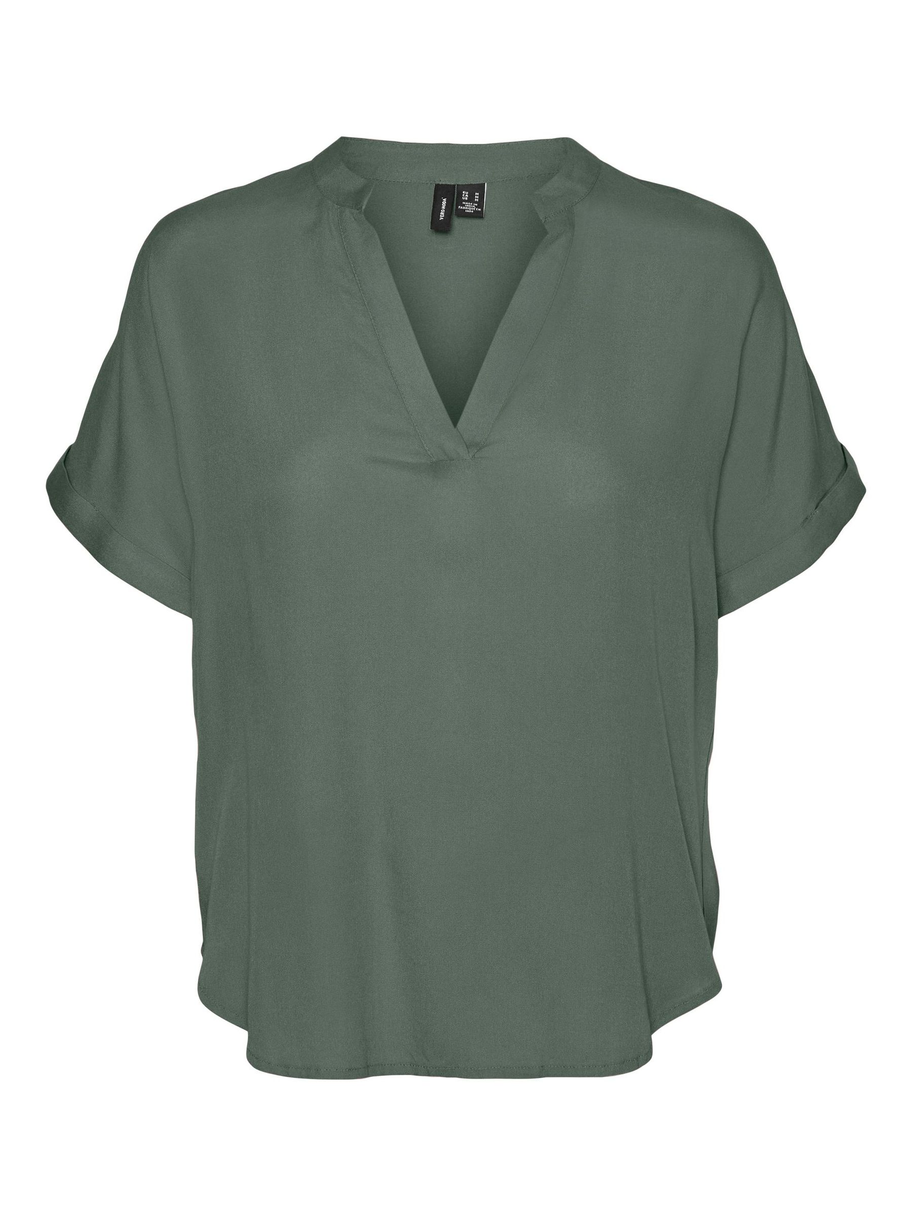 VERO-MODA_SpringSummer2023_4185765_10279697_copy.jpg Top Casual Splitneck Bluse