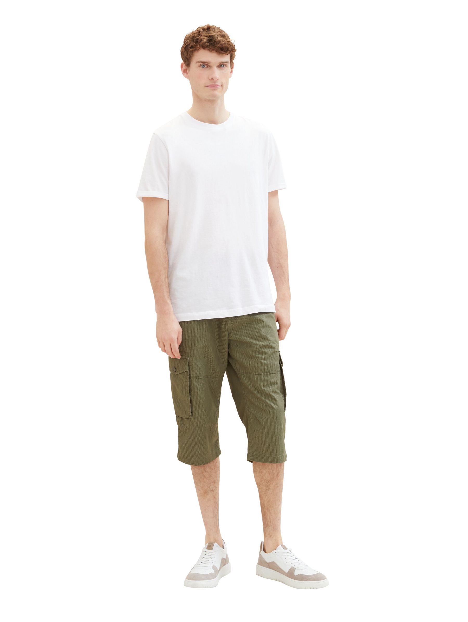 Tom-Tailor_202406_34696_1040225_7.jpg Shorts Max Fit Hose Seitliche Taschen