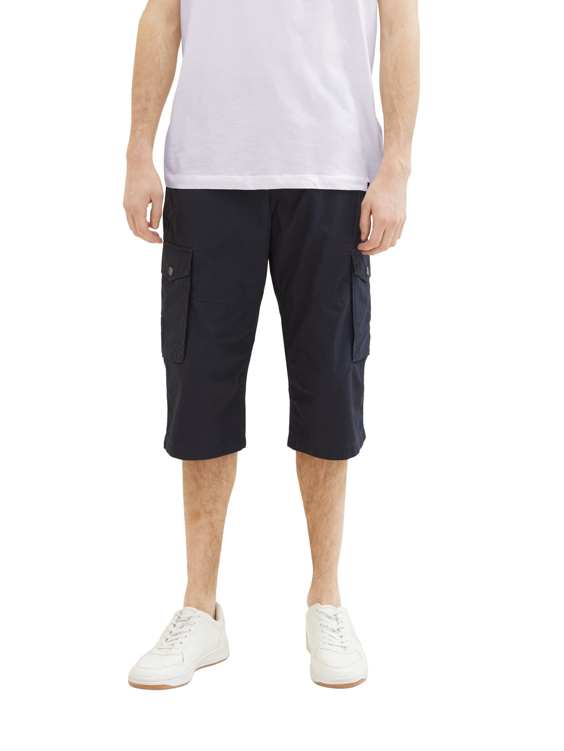 Tom-Tailor_202406_34697_1040225_2.jpg Shorts Max Fit Hose Seitliche Taschen