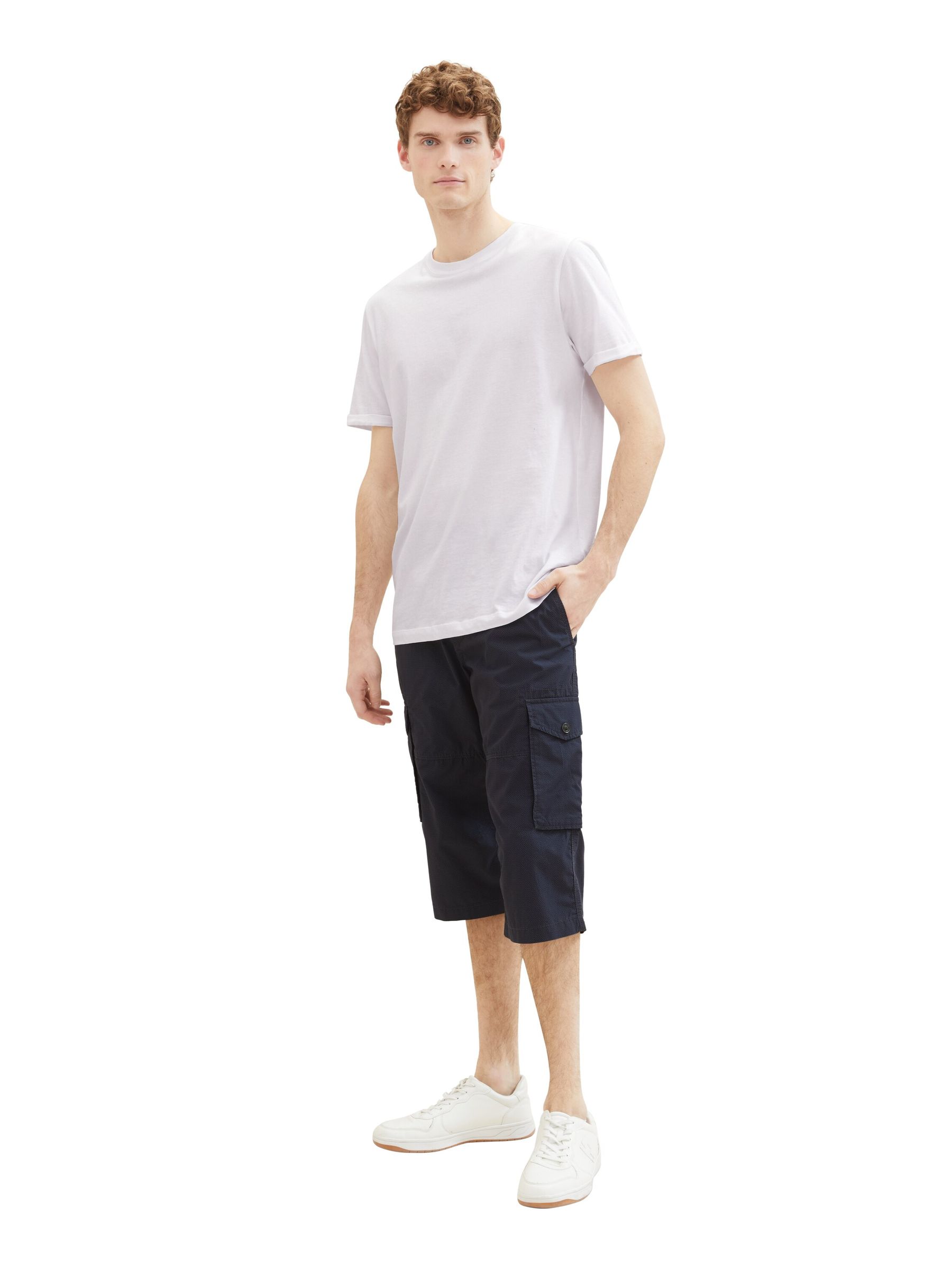 Tom-Tailor_202406_34697_1040225_4.jpg Shorts Max Fit Hose Seitliche Taschen