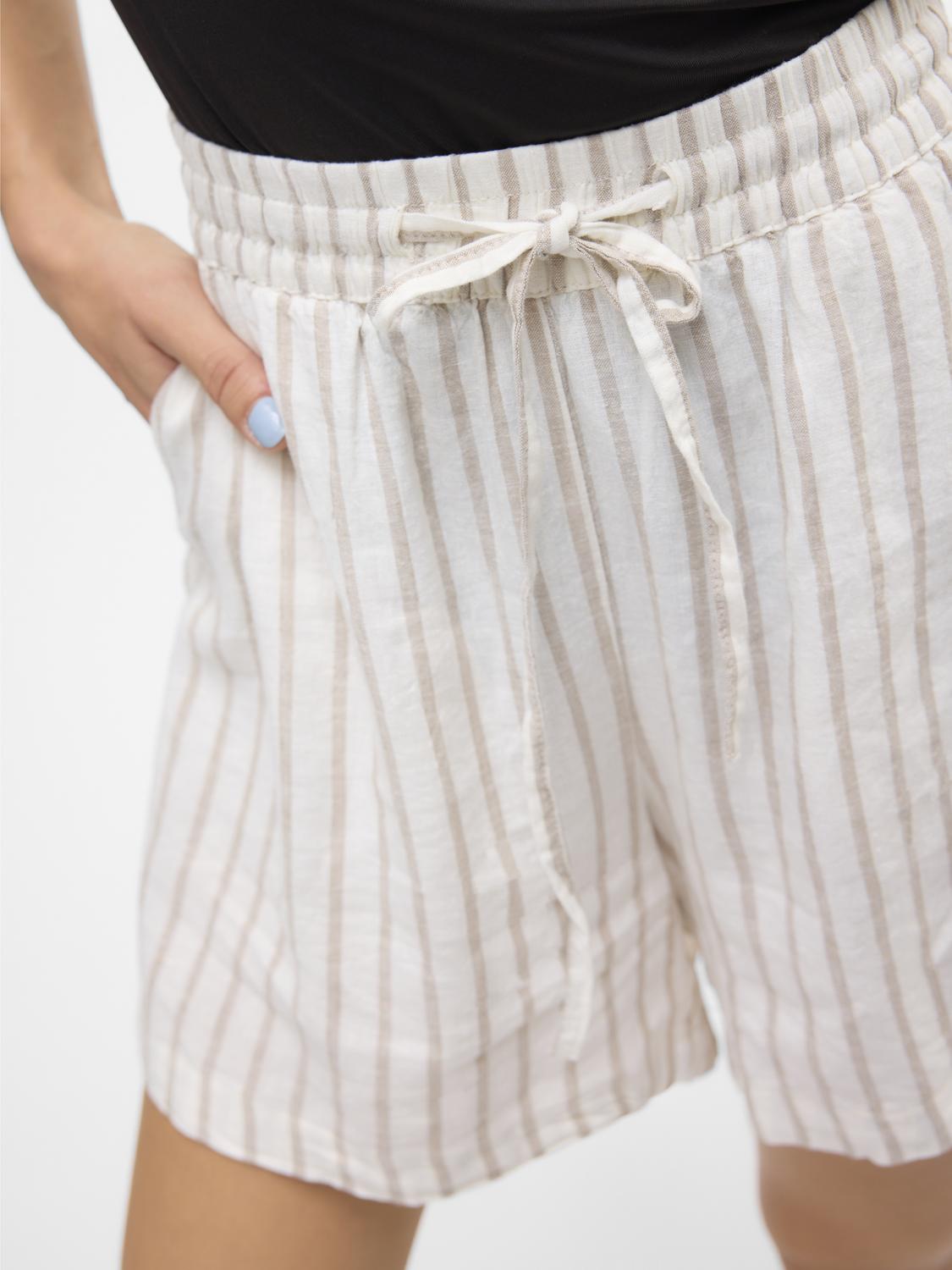 VERO-MODA_SpringSummer2024_4520681_10306821_6.jpg Shorts Elegante Kurze Leichte Sommer Pants