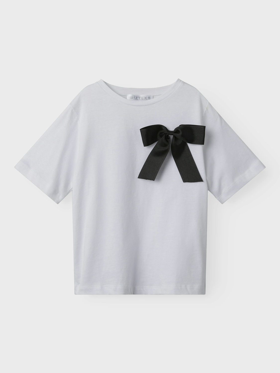 NAME-IT_SpringSummer2024_4692412_13239908_4.jpg T-Shirt Schleifendetails Rundhals Kurzarm