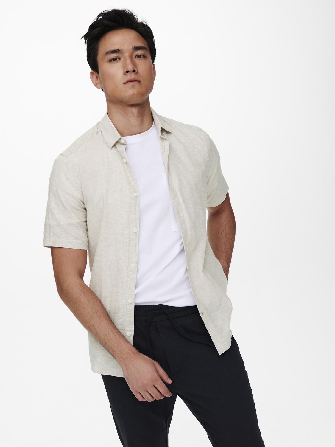 ONLY&SONS_SpringSummer2022_3324831_22009885_6.jpg Hemd Kurzarm Slim Fit Hemdkragen