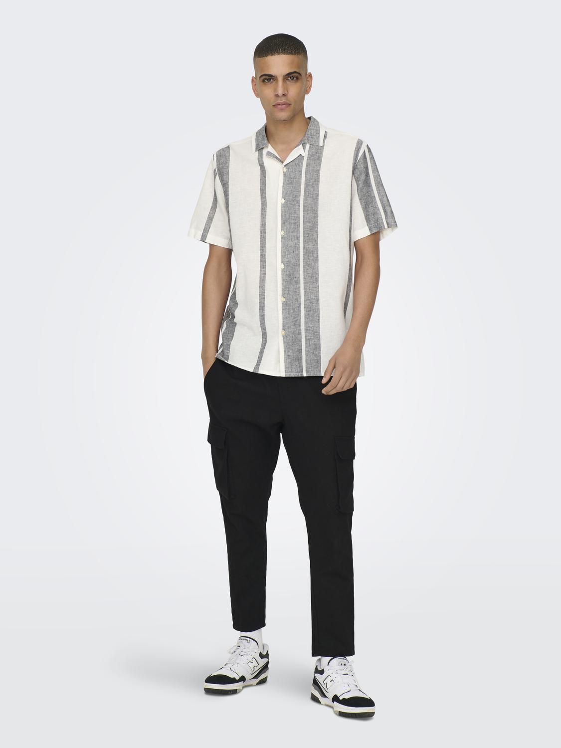 ONLY&SONS_SpringSummer2024_4219213_22026109_5.jpg Hemd Kurzarm Resort Kragen Knopfleiste
