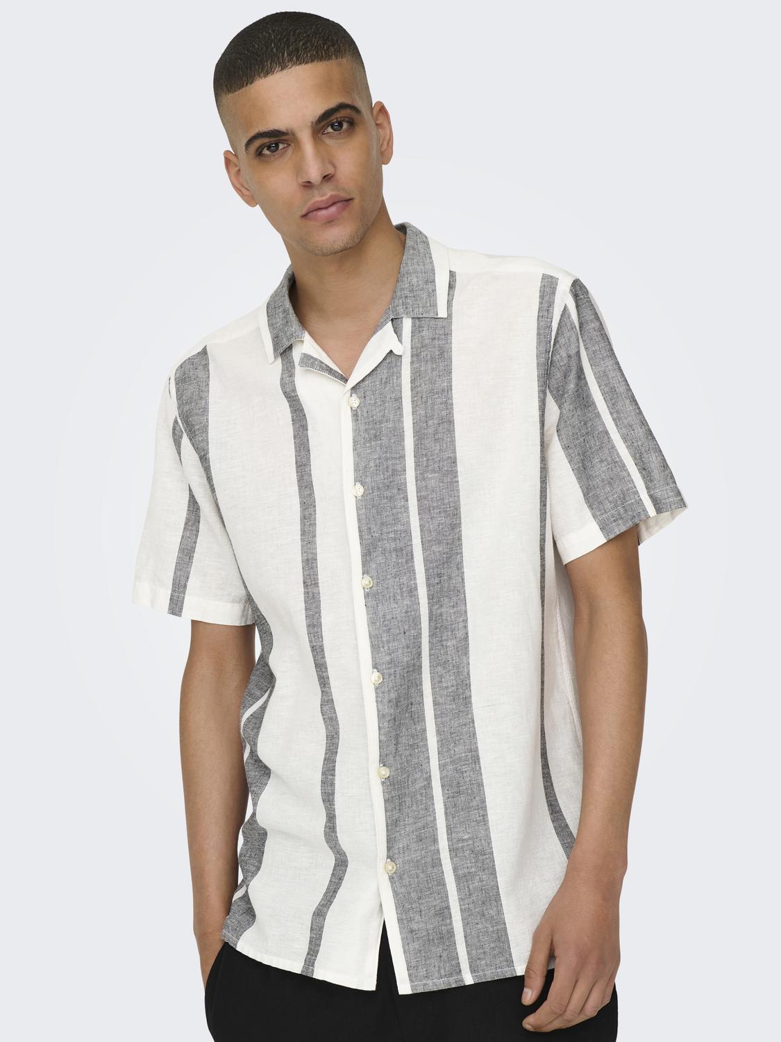 ONLY&SONS_SpringSummer2024_4219213_22026109_6.jpg Hemd Kurzarm Resort Kragen Knopfleiste