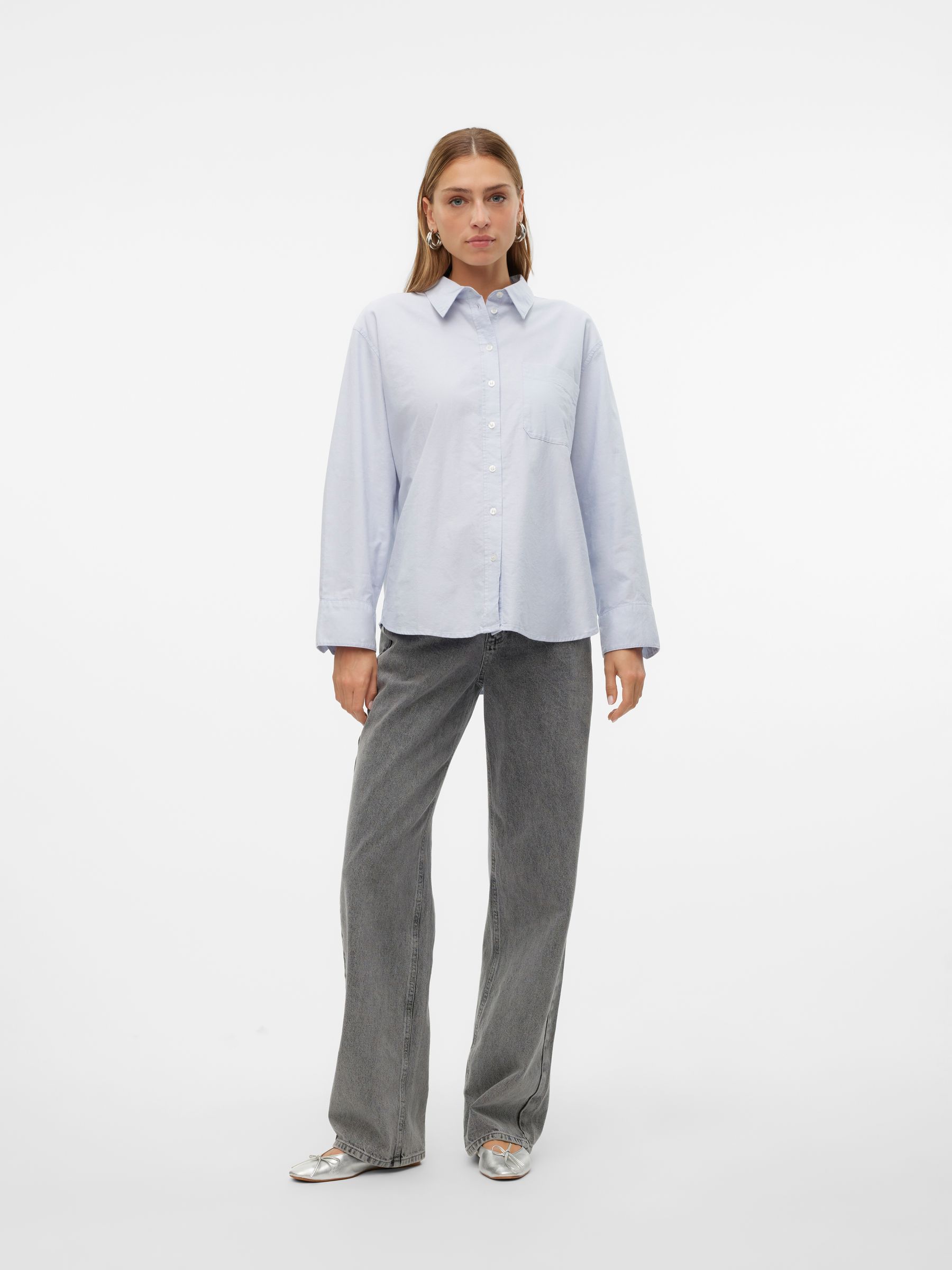 VERO-MODA_Autumnwinter_4608305_10317192_4.jpg Bluse locker geschnitten Hemdkragen Streifenmuster