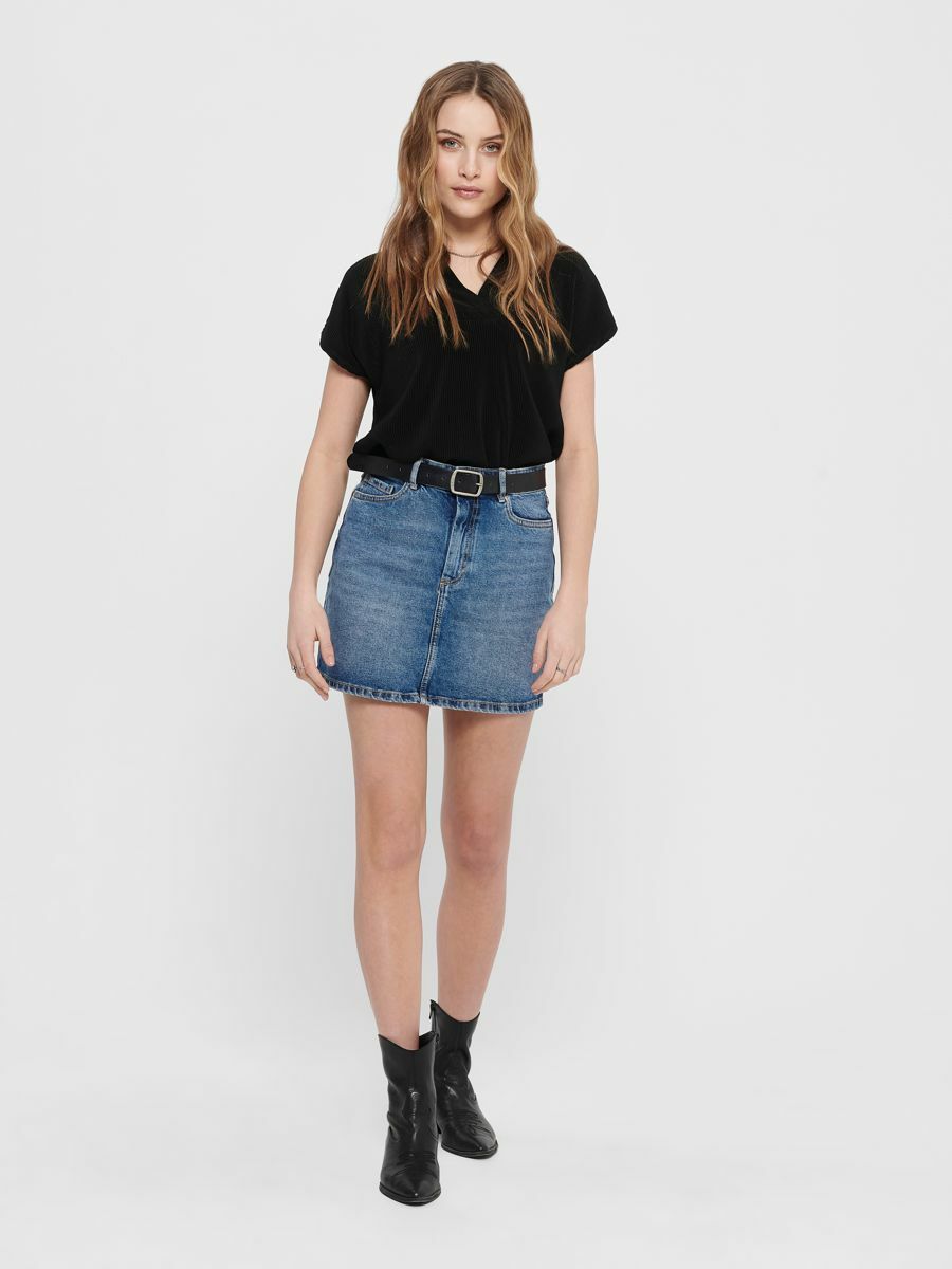 JDY_SpringSummer2020_black_15205082_5.jpg Bluse Regular Fit V-Ausschnitt Kurzarm Basic