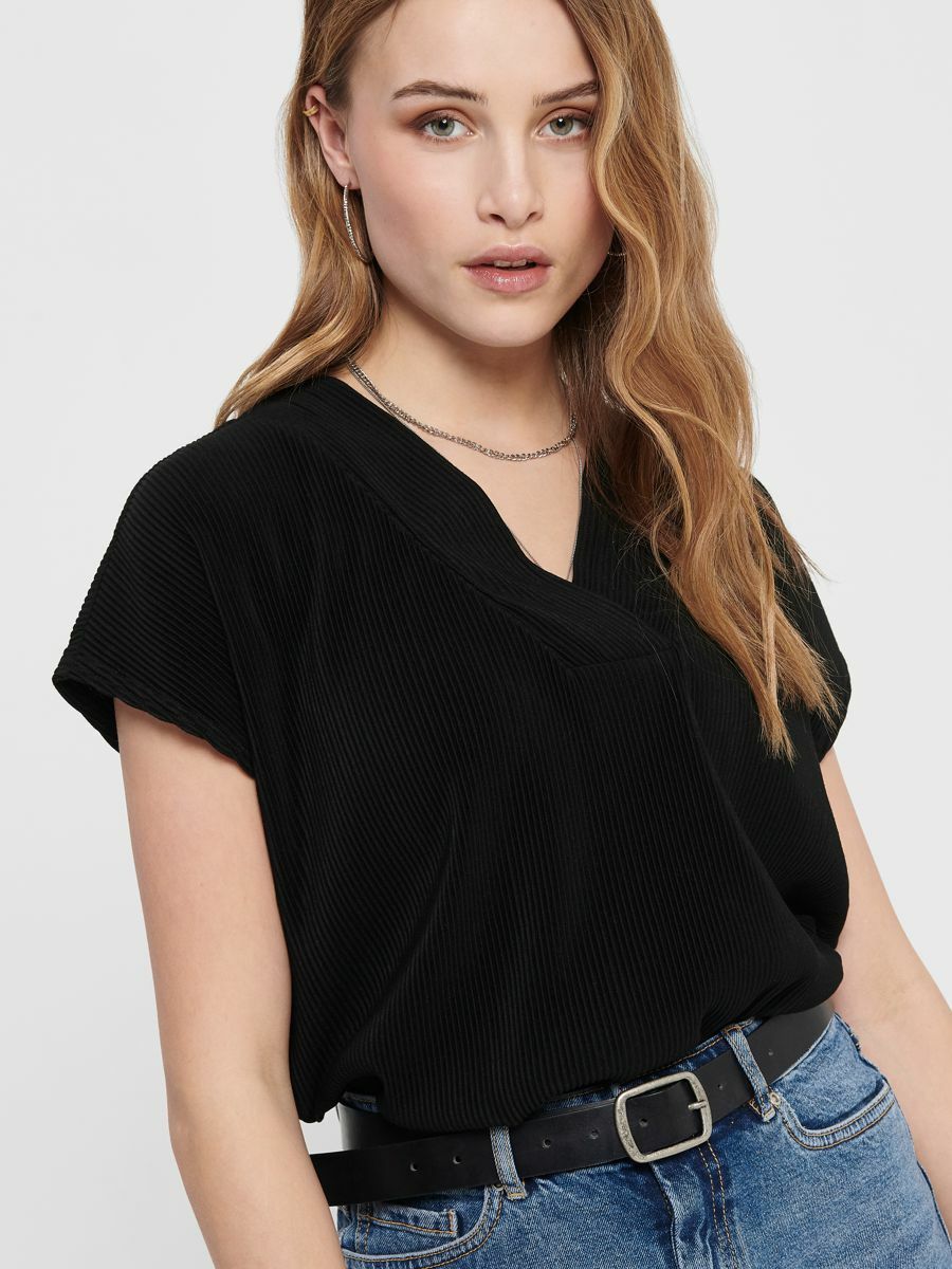 JDY_SpringSummer2020_black_15205082_6.jpg Bluse Regular Fit V-Ausschnitt Kurzarm Basic