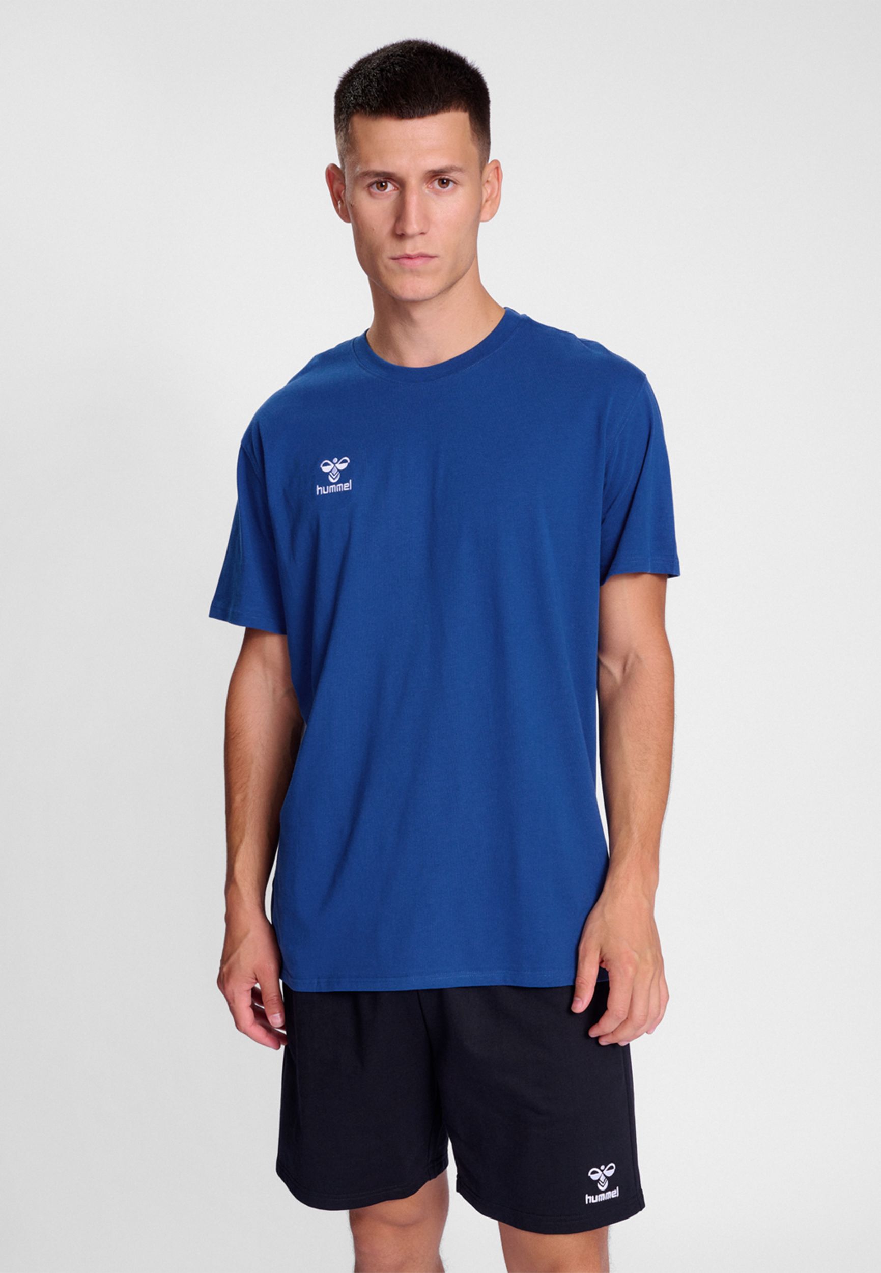 T-Shirt Rundhalsausschnitt gesticktes Logo Regular fit T-Shirt Rundhalsausschnitt gesticktes Logo Regular fit