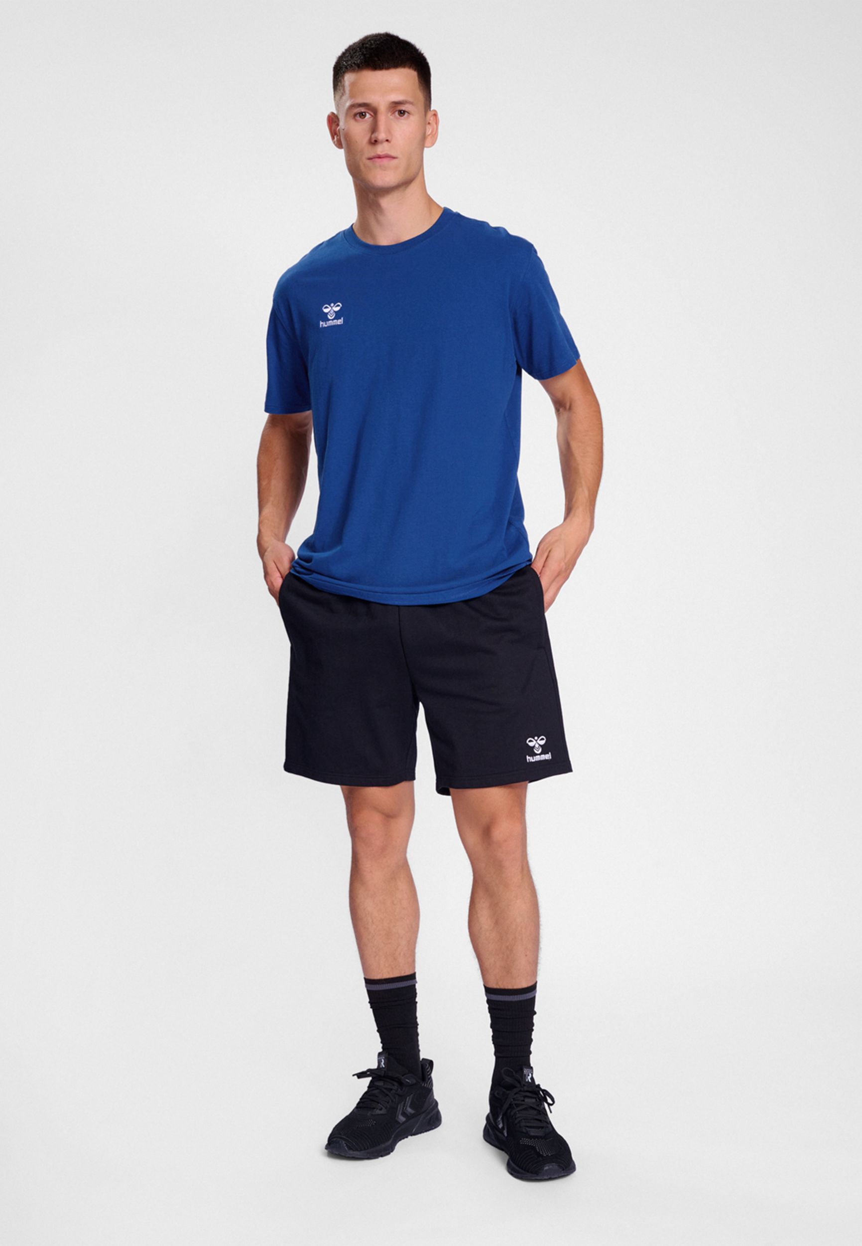 T-Shirt Rundhalsausschnitt gesticktes Logo Regular fit T-Shirt Rundhalsausschnitt gesticktes Logo Regular fit