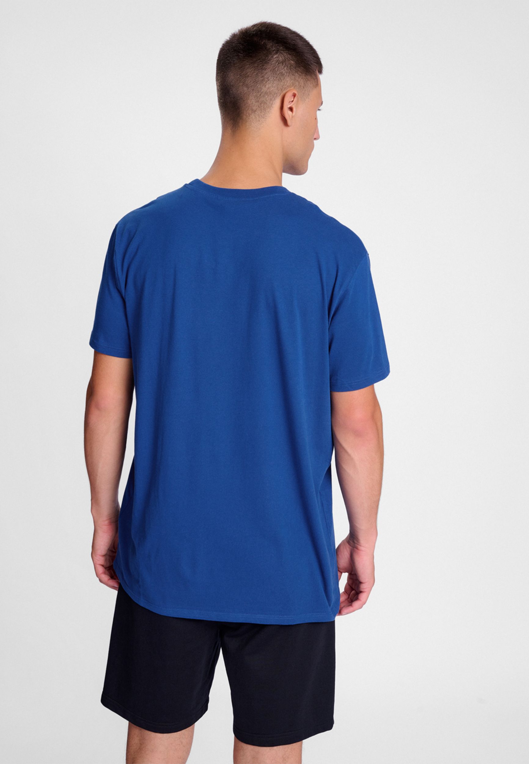 T-Shirt Rundhalsausschnitt gesticktes Logo Regular fit T-Shirt Rundhalsausschnitt gesticktes Logo Regular fit