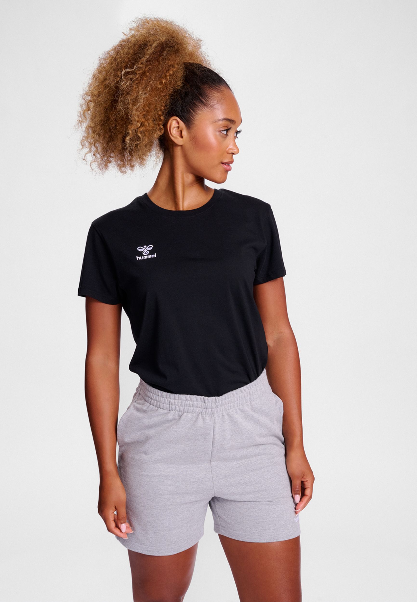 T-Shirt Rundhalsausschnitt gesticktes Logo Regular fit T-Shirt Rundhalsausschnitt gesticktes Logo Regular fit