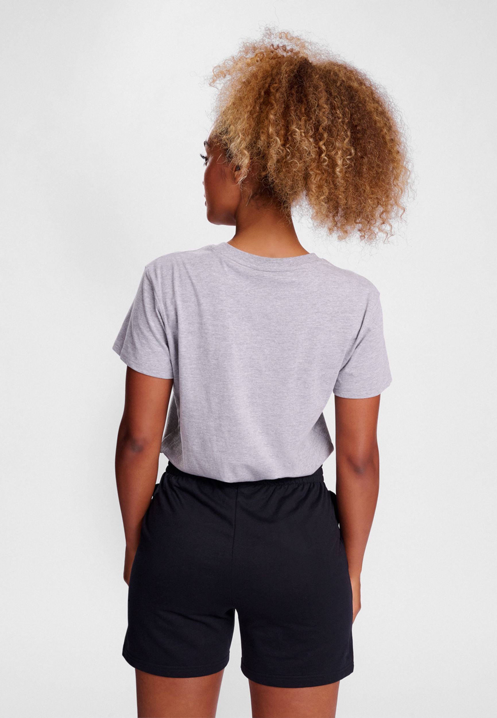 T-Shirt Rundhalsausschnitt gesticktes Logo Regular fit T-Shirt Rundhalsausschnitt gesticktes Logo Regular fit