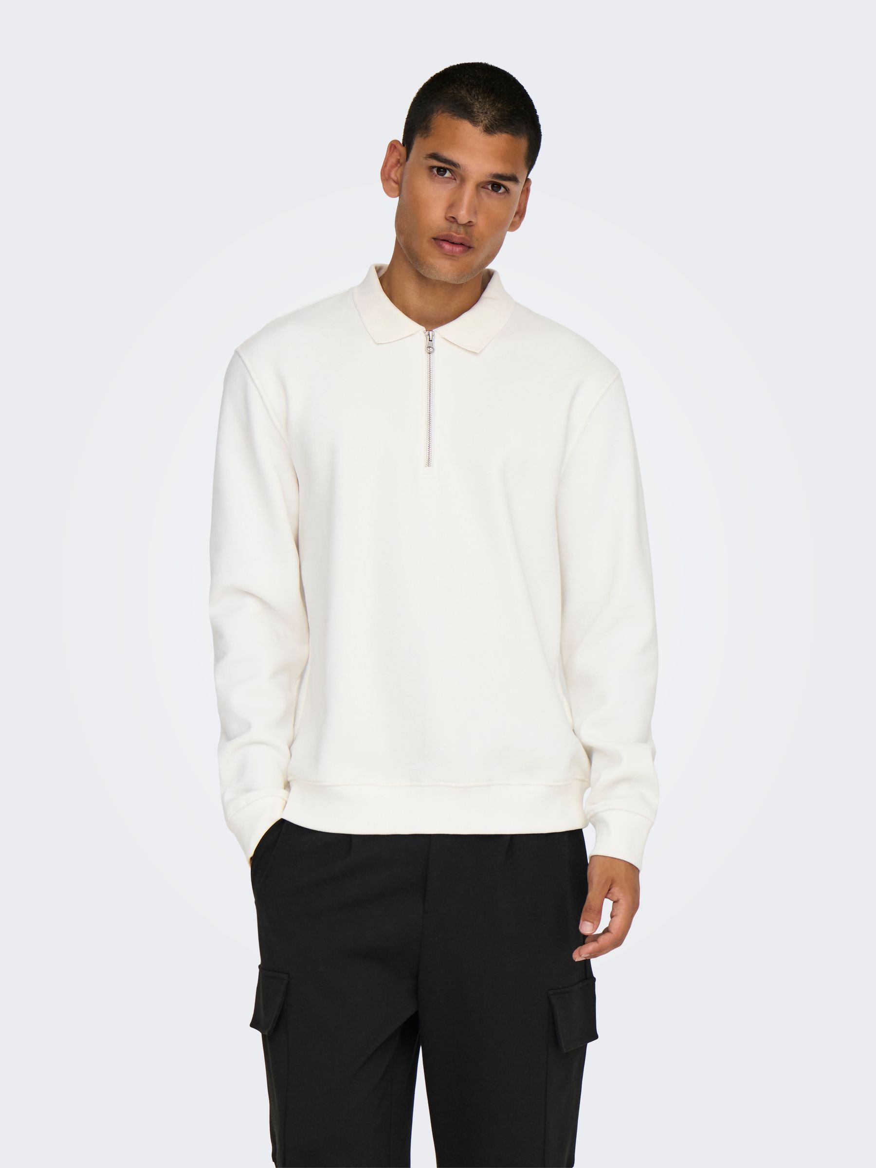 ONLY&SONS_Autumnwinter_4587019_22030633_3.jpg Sweatshirt Polokragen Viertelknopfleiste Regular Fit