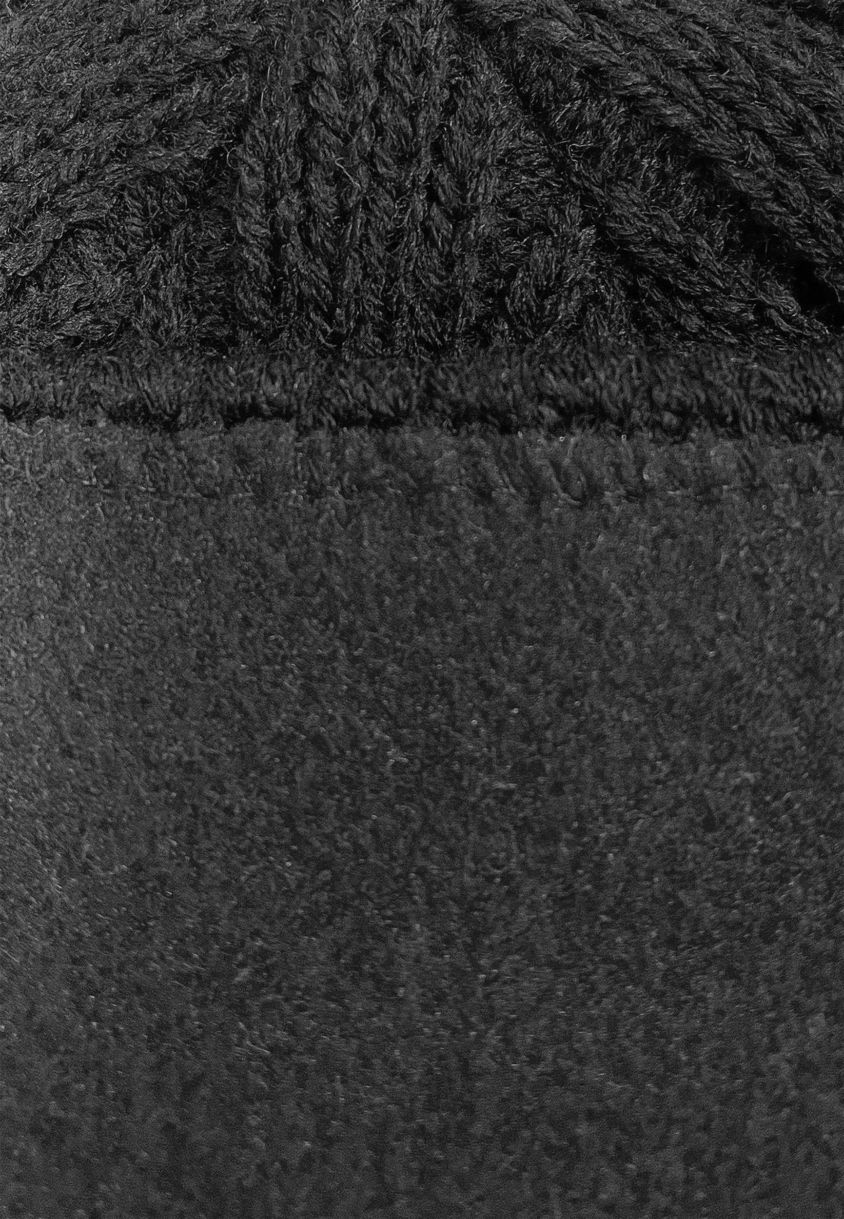 Strick Beanie mit Fleece-Innenfutter und glatter Oberfläche Strick Beanie mit Fleece-Innenfutter und glatter Oberfläche