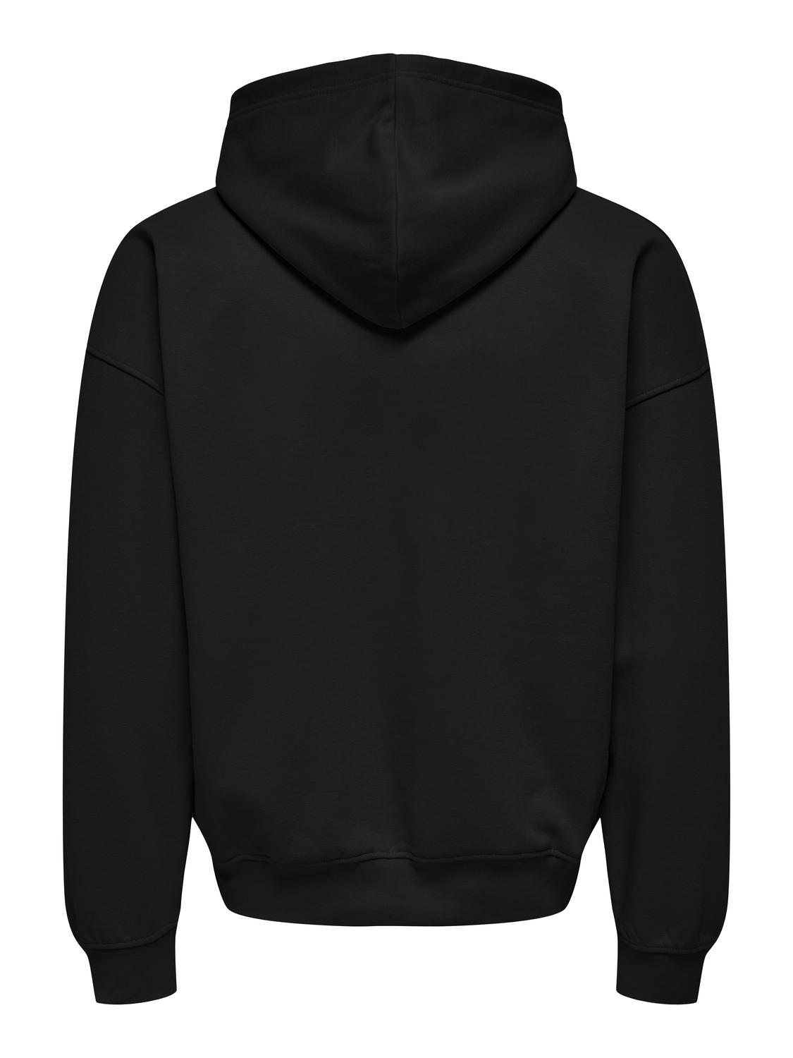 ONLY&SONS_Autumnwinter_4687558_22032544_2.jpg Kapuzenpullover loose fit Kängurutasche Kapuze langarm