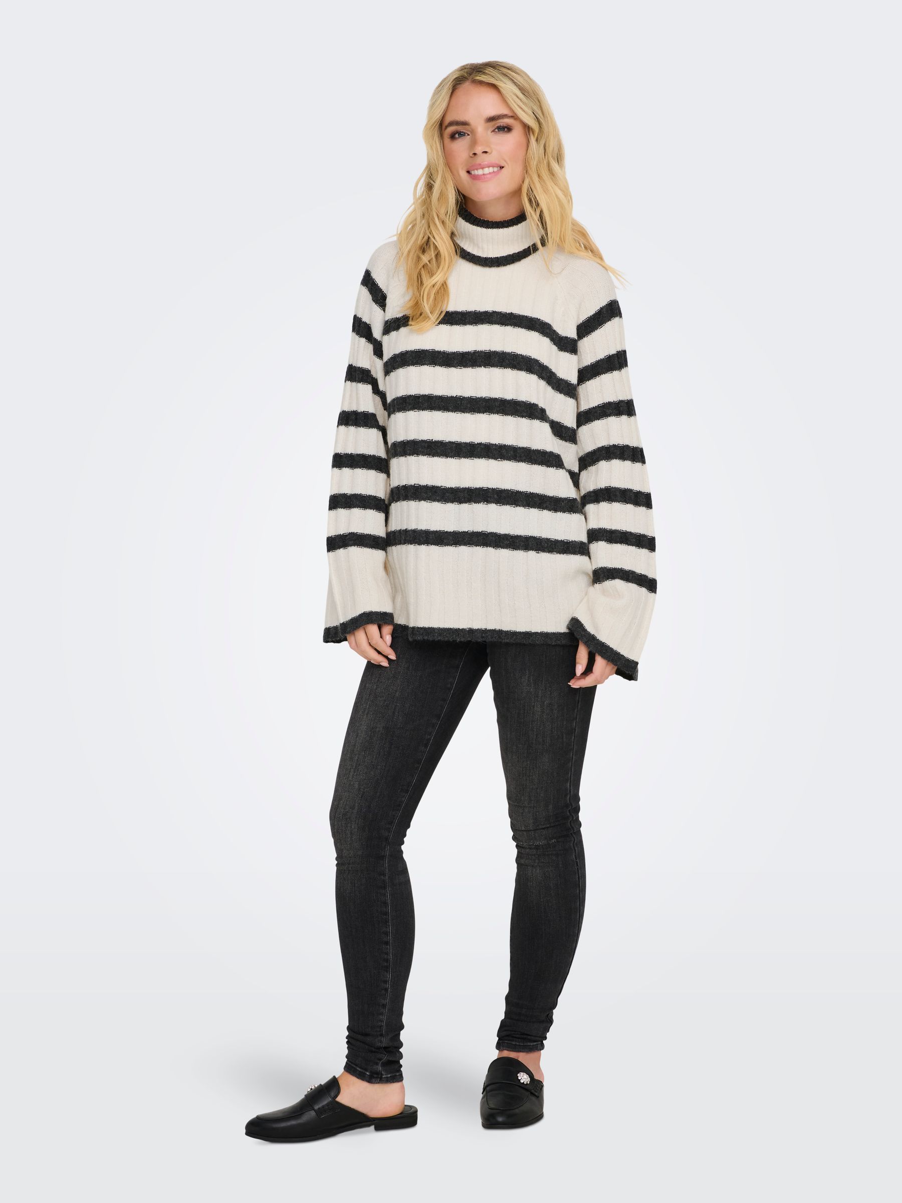 JDY_Autumnwinter_4475830_15321001_4.jpg Pullover Knit it Rollkragen Langarm Lang
