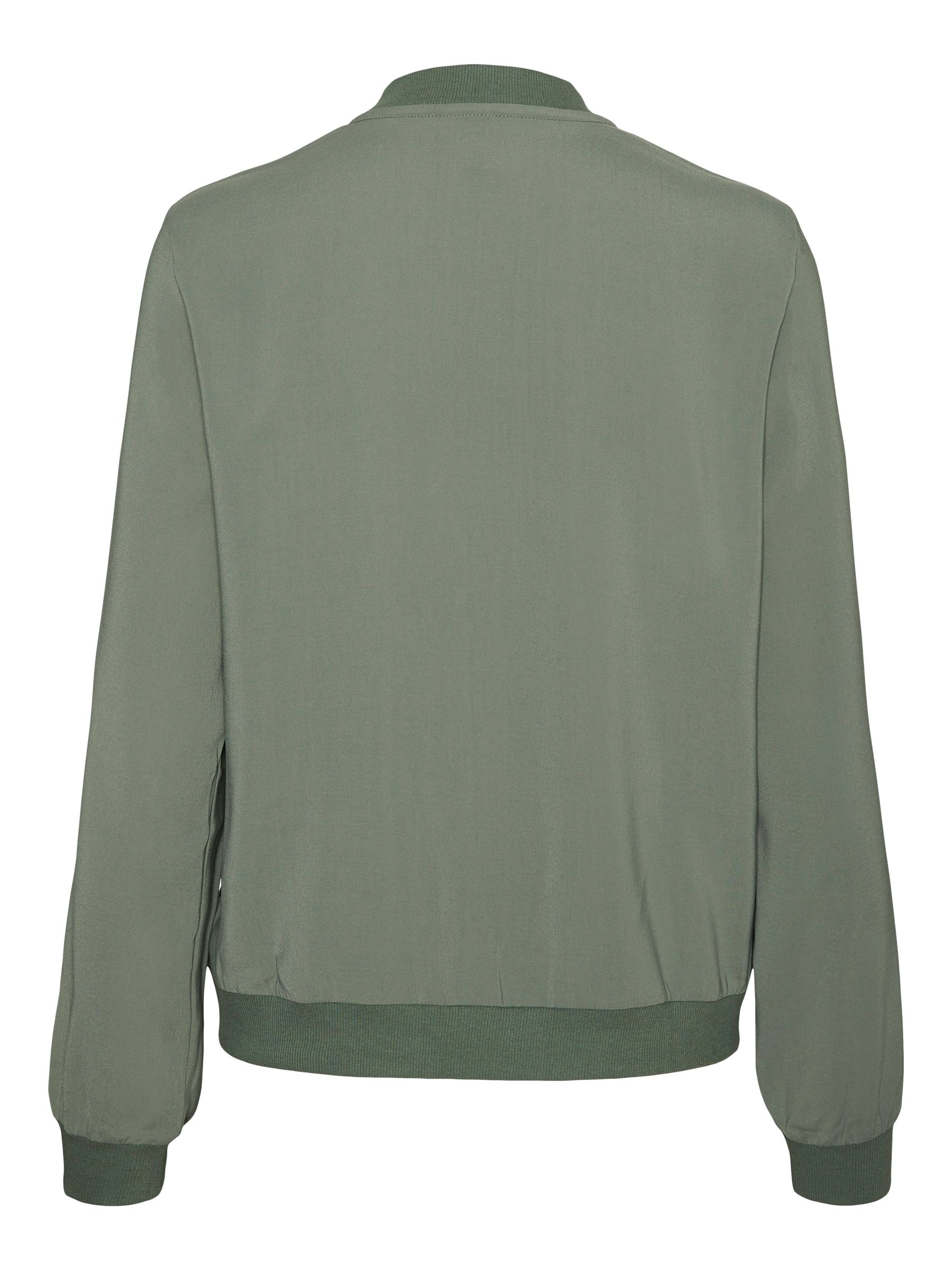 VERO-MODA_FallWinter2020_3590922_10245734_2.jpg Leichte Bomber Jacke für Alltagslook Dünner Blouson