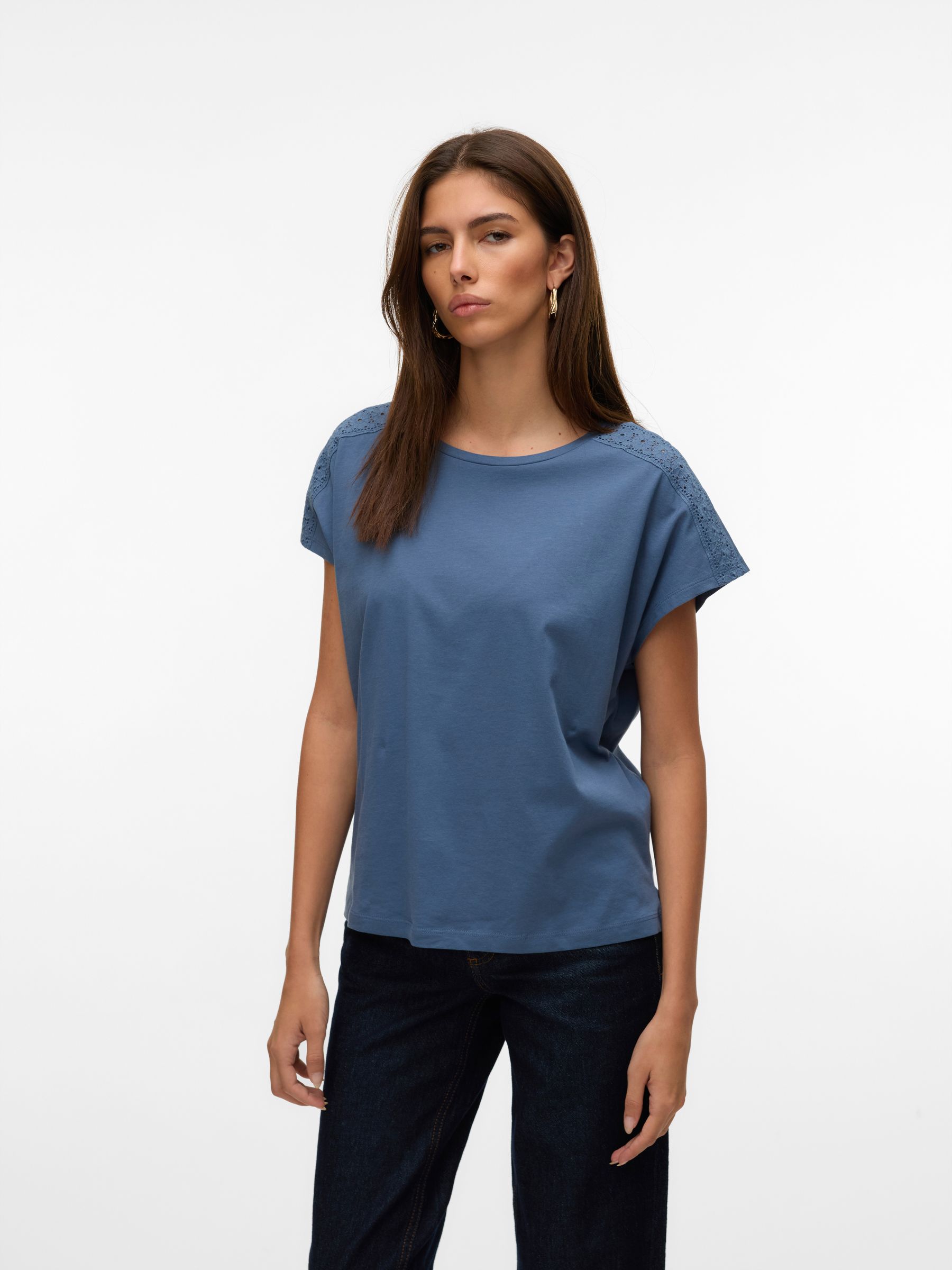 Trendiges Sommer Shirt mit Spitze Rundhals Trendiges Sommer Shirt mit Spitze Rundhals