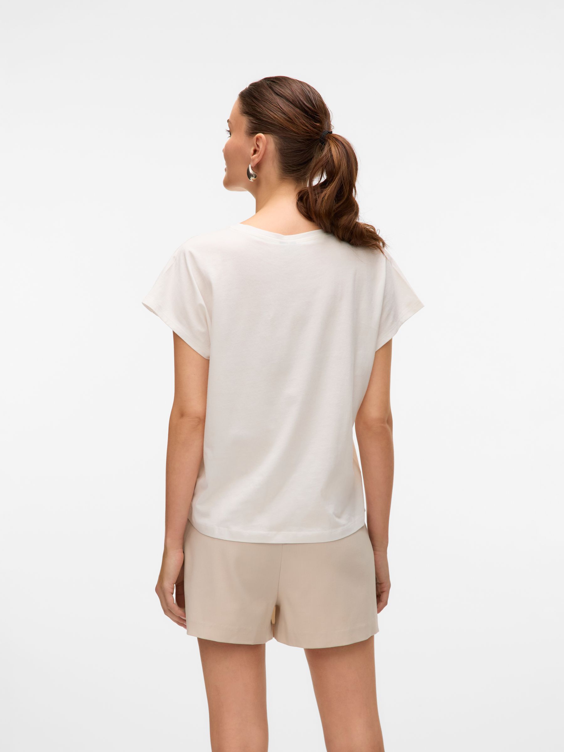 VERO-MODA_Springsummer_4689370_10325735_6.jpg Trendiges Sommer Shirt mit Spitze Rundhals