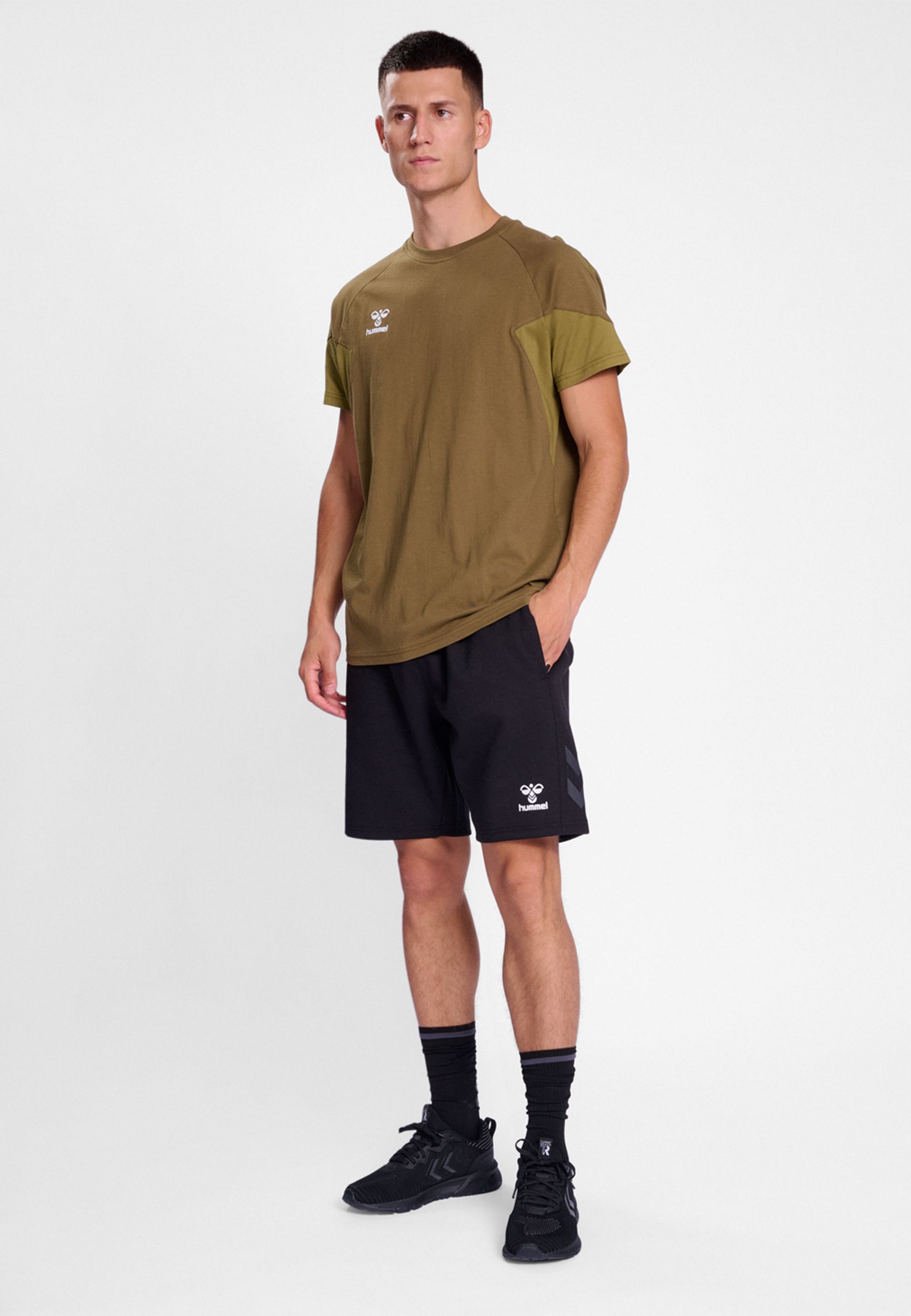 Sweatshorts mit Reißverschlusstaschen Sweatshorts mit Reißverschlusstaschen