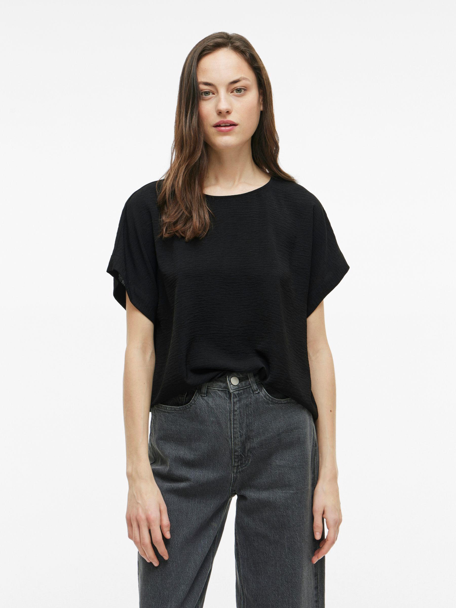 VILA_NOOS2025_4634822_14101663_4.jpg Modisches T-Shirt mit Crepe Design und Rundhalsausschnitt