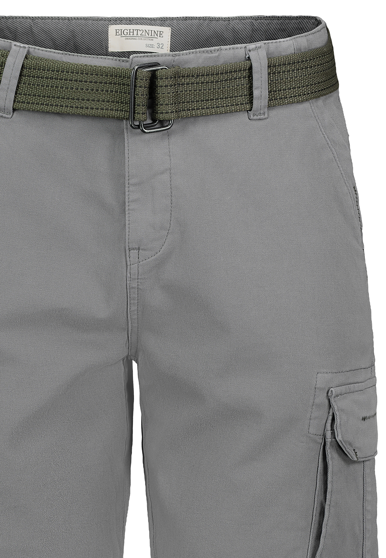 H64062BB62370KA1EN_23300_D1.jpg Kurze Cargo Shorts mit Gürtel und Chino Style