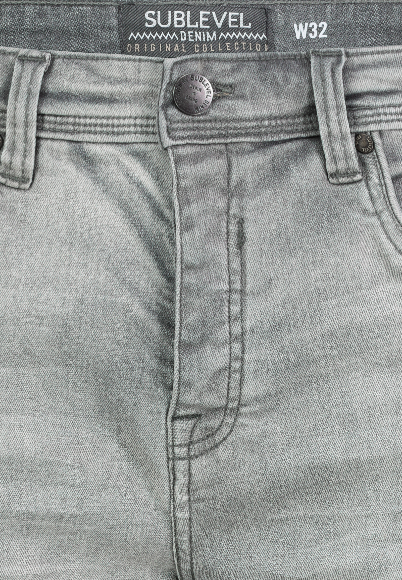 H85073BE62369KG120_23000_D1.jpg Bermuda Jeansshorts in Used-Look