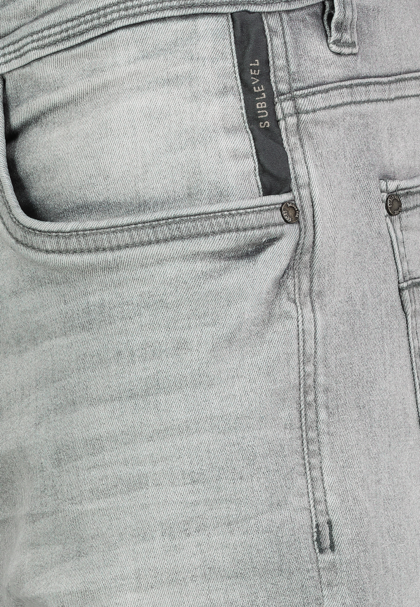 H85073BE62369KG120_23000_D4.jpg Bermuda Jeansshorts in Used-Look