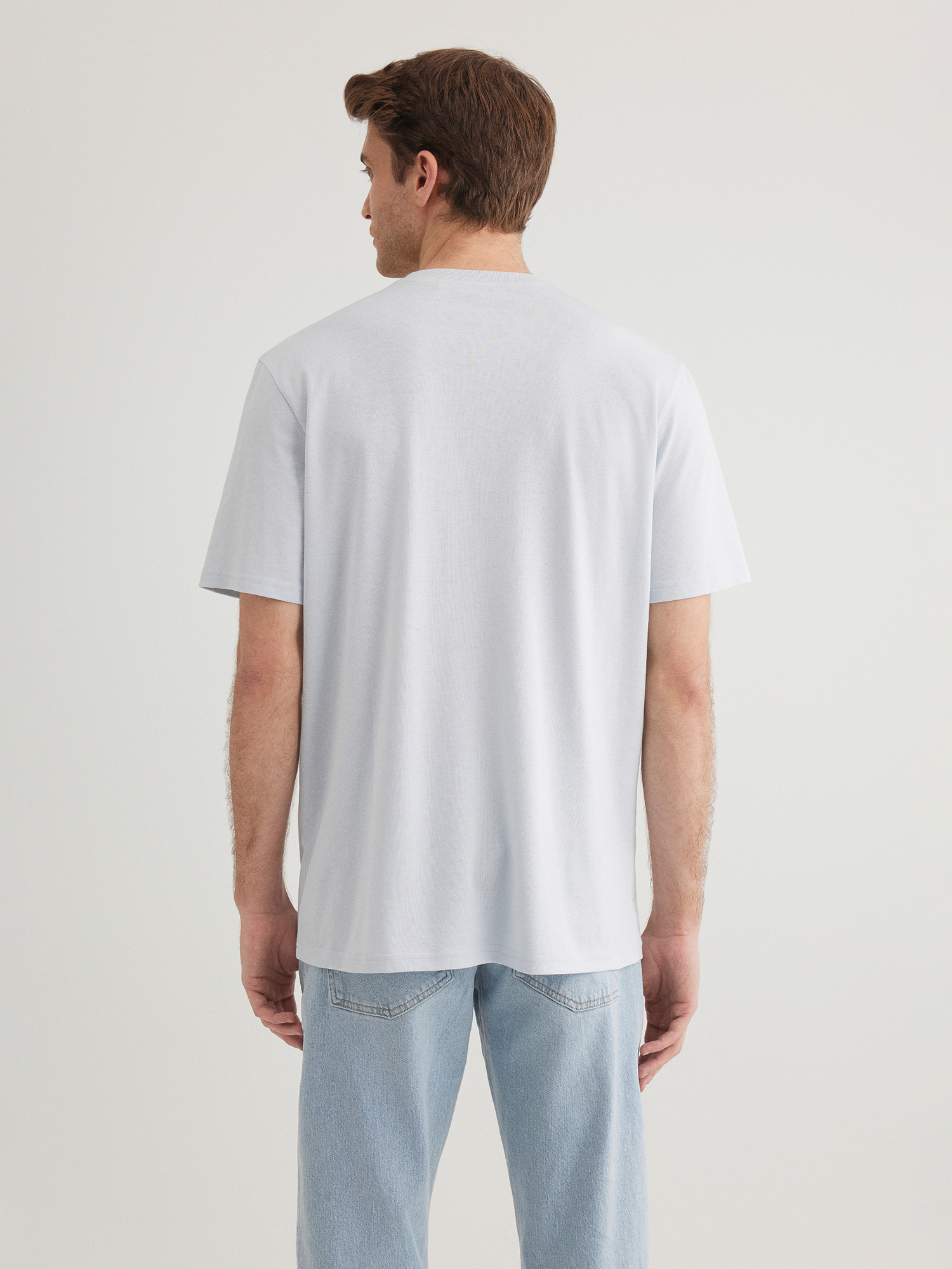 Mavi_25Spring1_plein-air_0611088-89288_2.jpg T-Shirt mit Rundhalsausschnitt und Logo