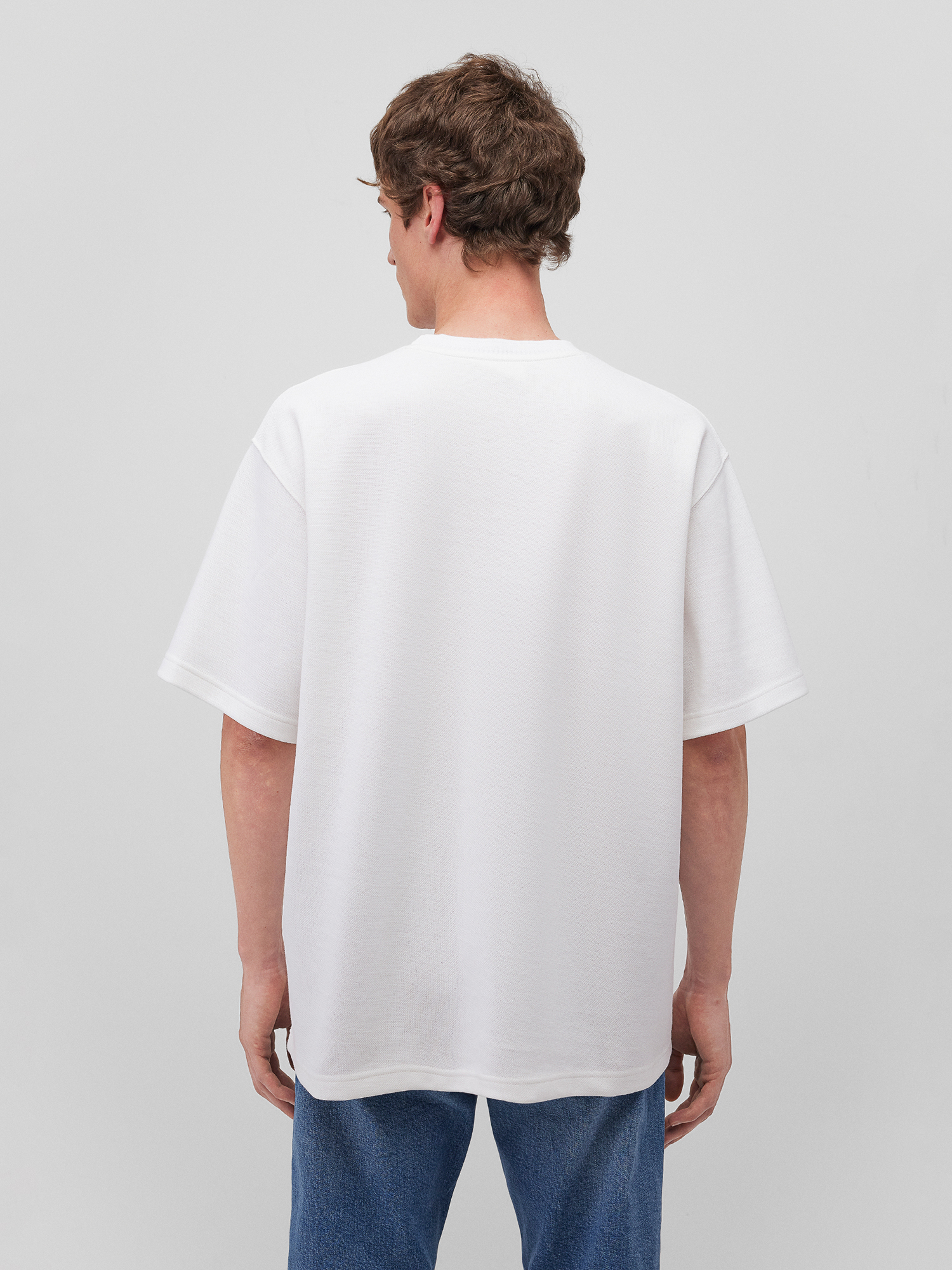 Mavi_25Spring1_sugar-swizzle_0612492-83043_2.jpg Oversize T-Shirt mit Brusttasche und Rundhalsausschnitt