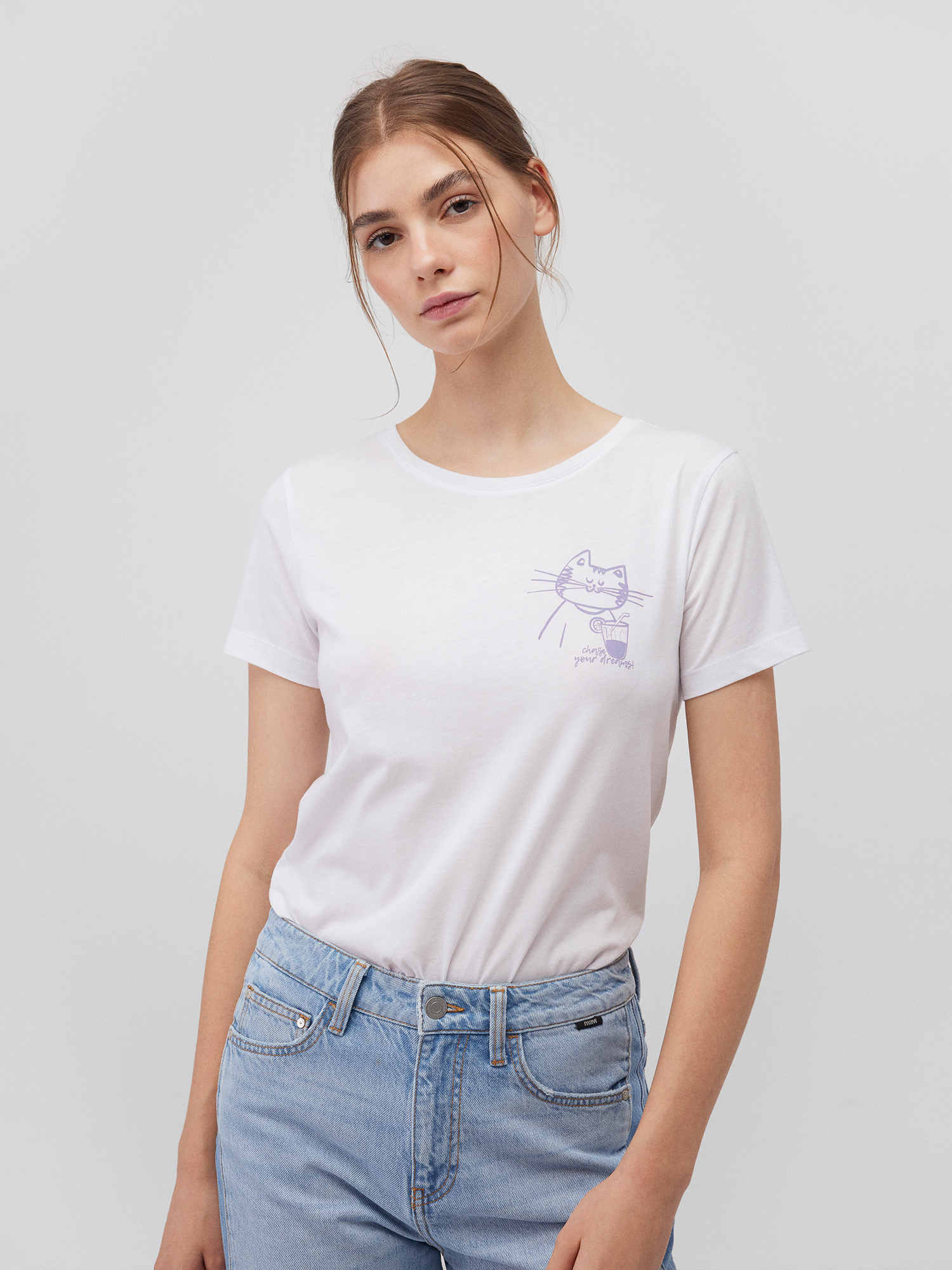 Mavi_25Spring1_white_1612958-620_3.jpg Kurzarm T-Shirt mit Motiv Print und Rundhalsausschnitt