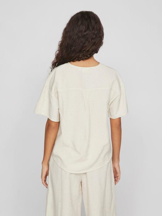 Vila V-Ausschnitt T-Shirt mit kurzen Ärmeln und Falten – Natur, Bild 3
