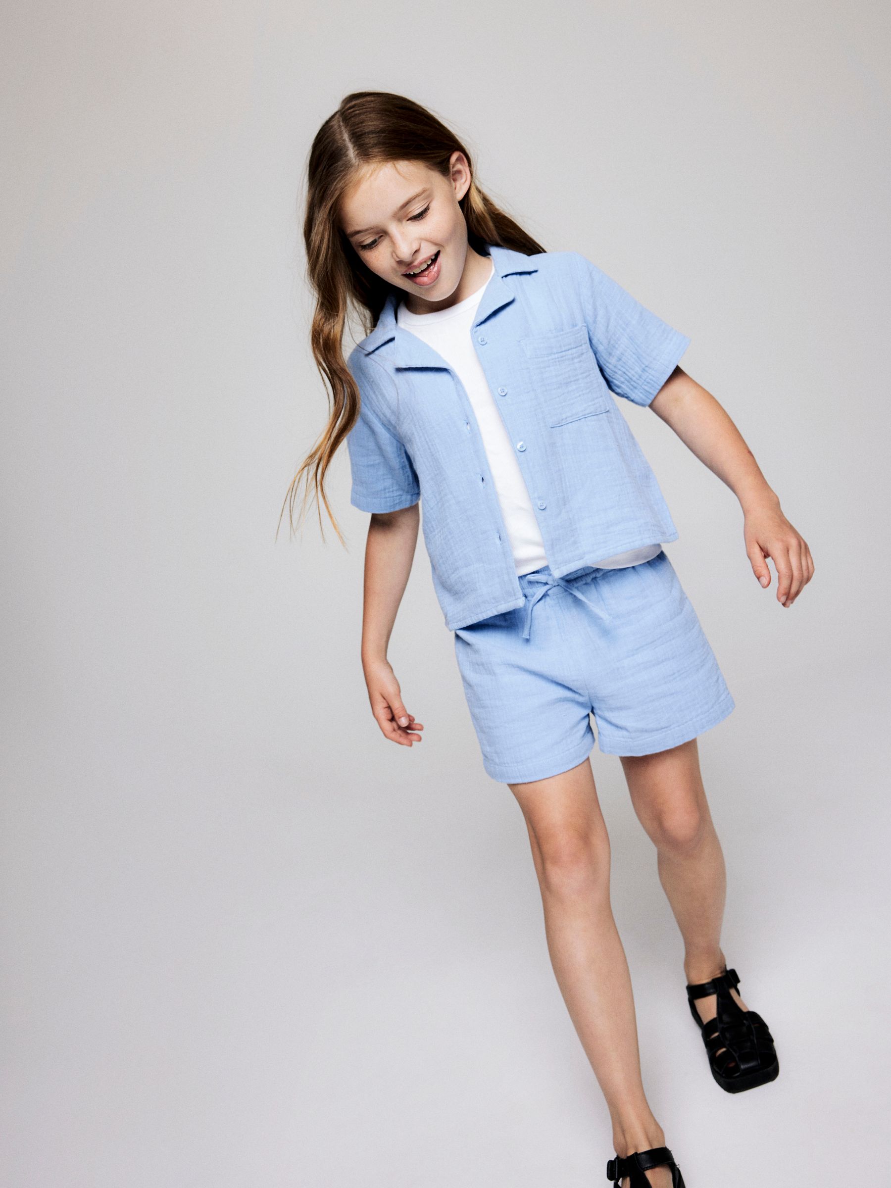 NAME-IT_Springsummer_4746774_13240427_3.jpg Kurzärmeliges Kinder-Hemd mit Brusttasche und Kragen
