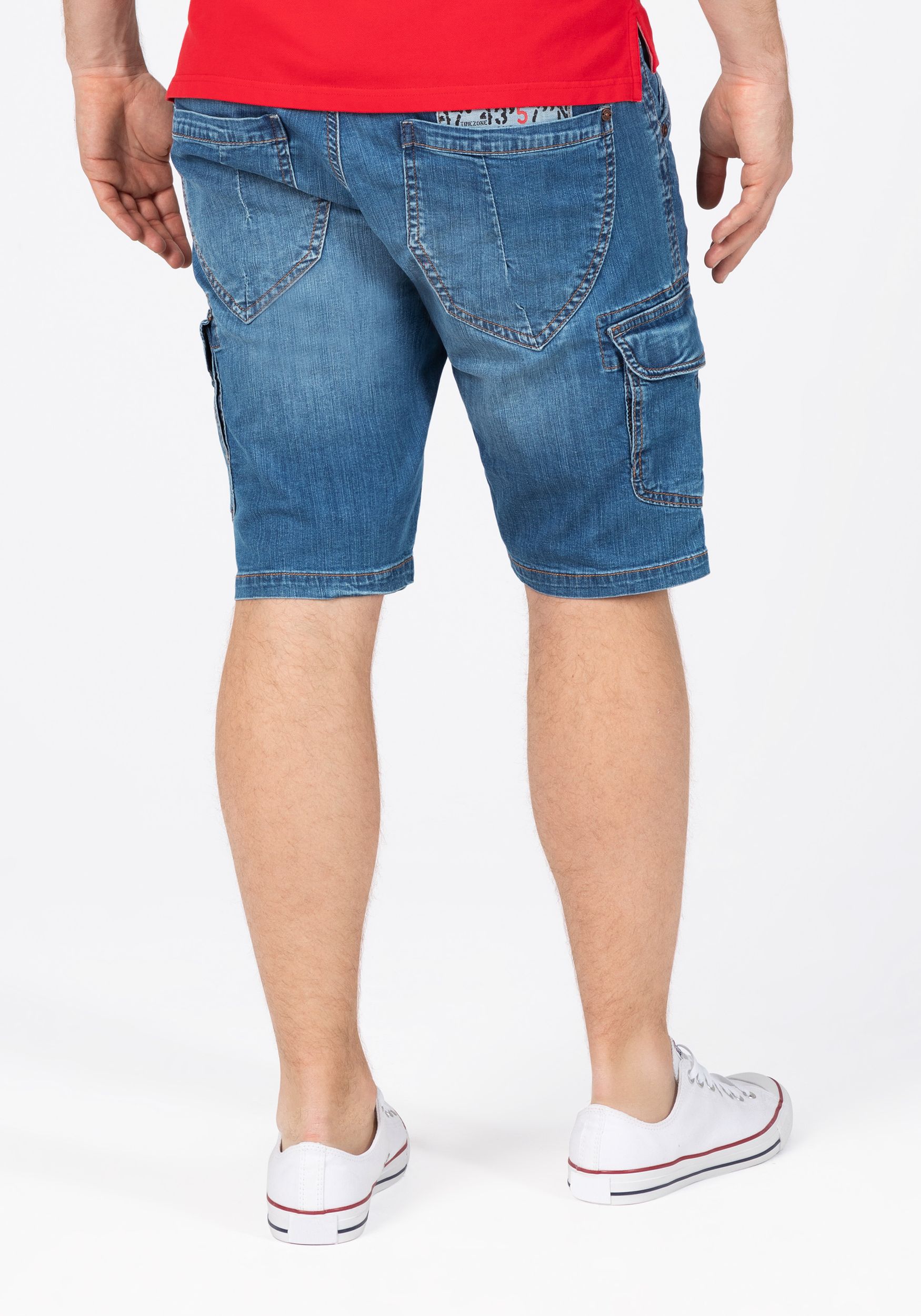 TIMEZONE-Gmb_SS25_3819_25-10025-00-3444_4.jpg Denim Bermuda Jeans Shorts mit Cargo-Taschen