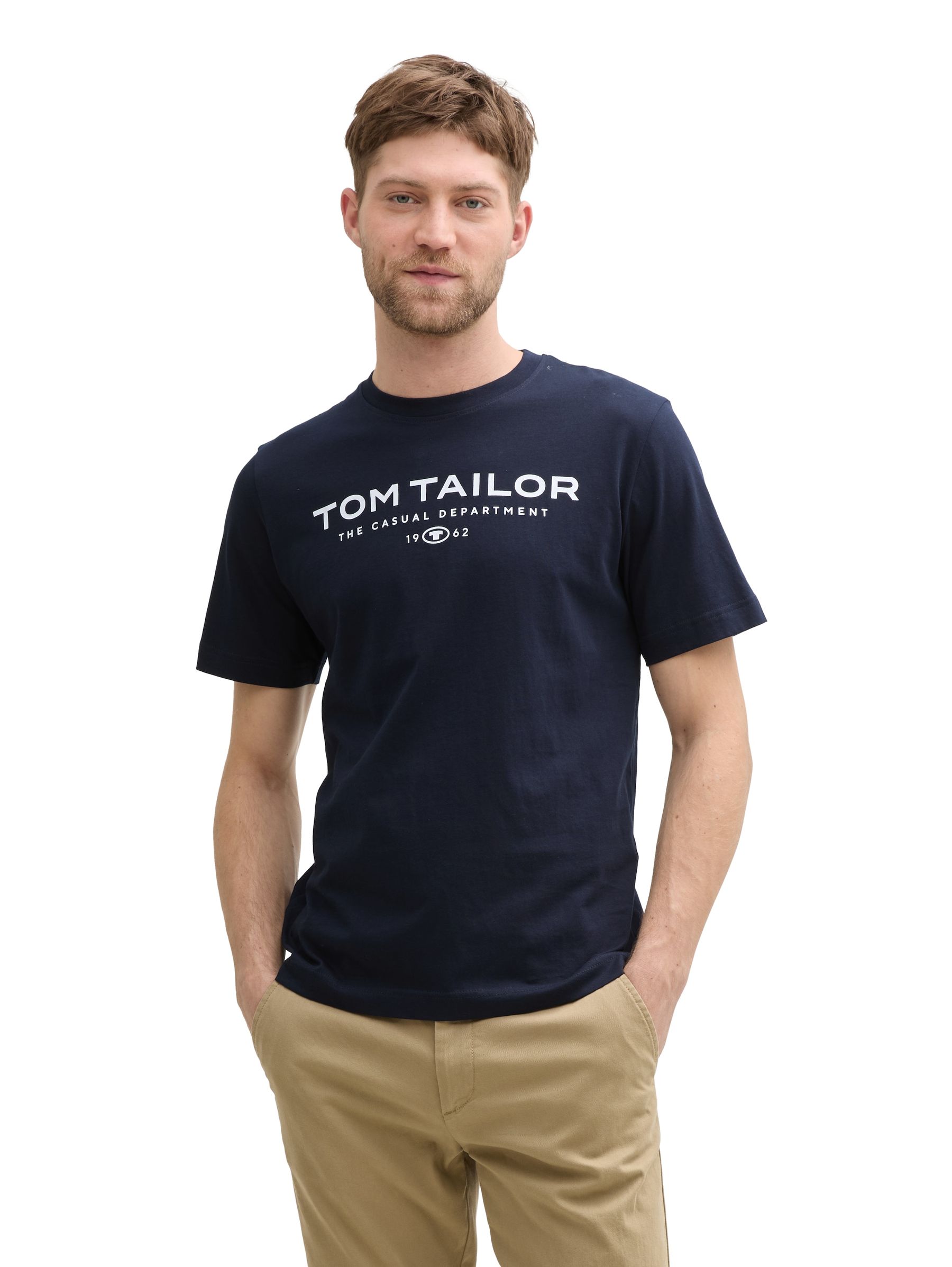 Tom-Tailor_202512_10668_1045773_4.jpg T-Shirt mit Rundhalsausschnitt und Logo-Print 1962