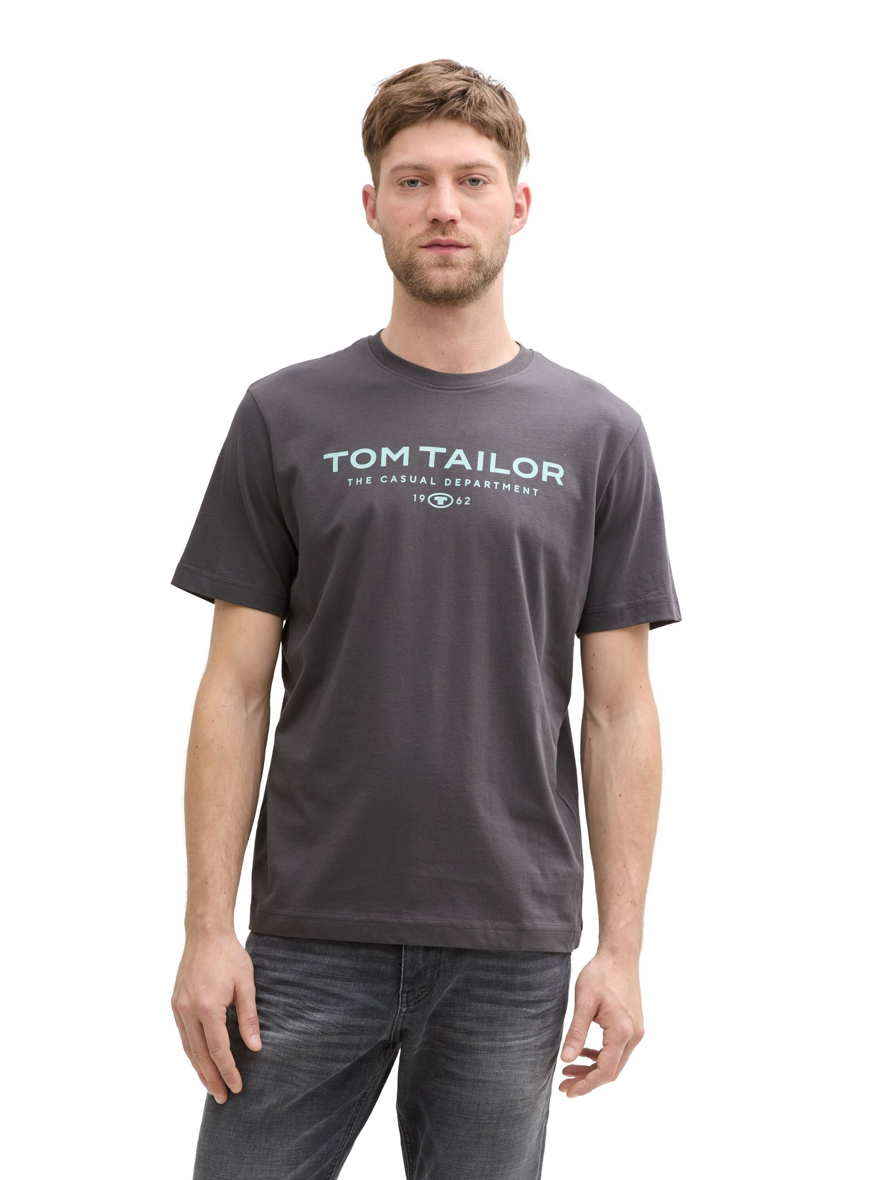 Tom-Tailor_202512_10899_1045773_5.jpg T-Shirt mit Rundhalsausschnitt und Logo-Print 1962