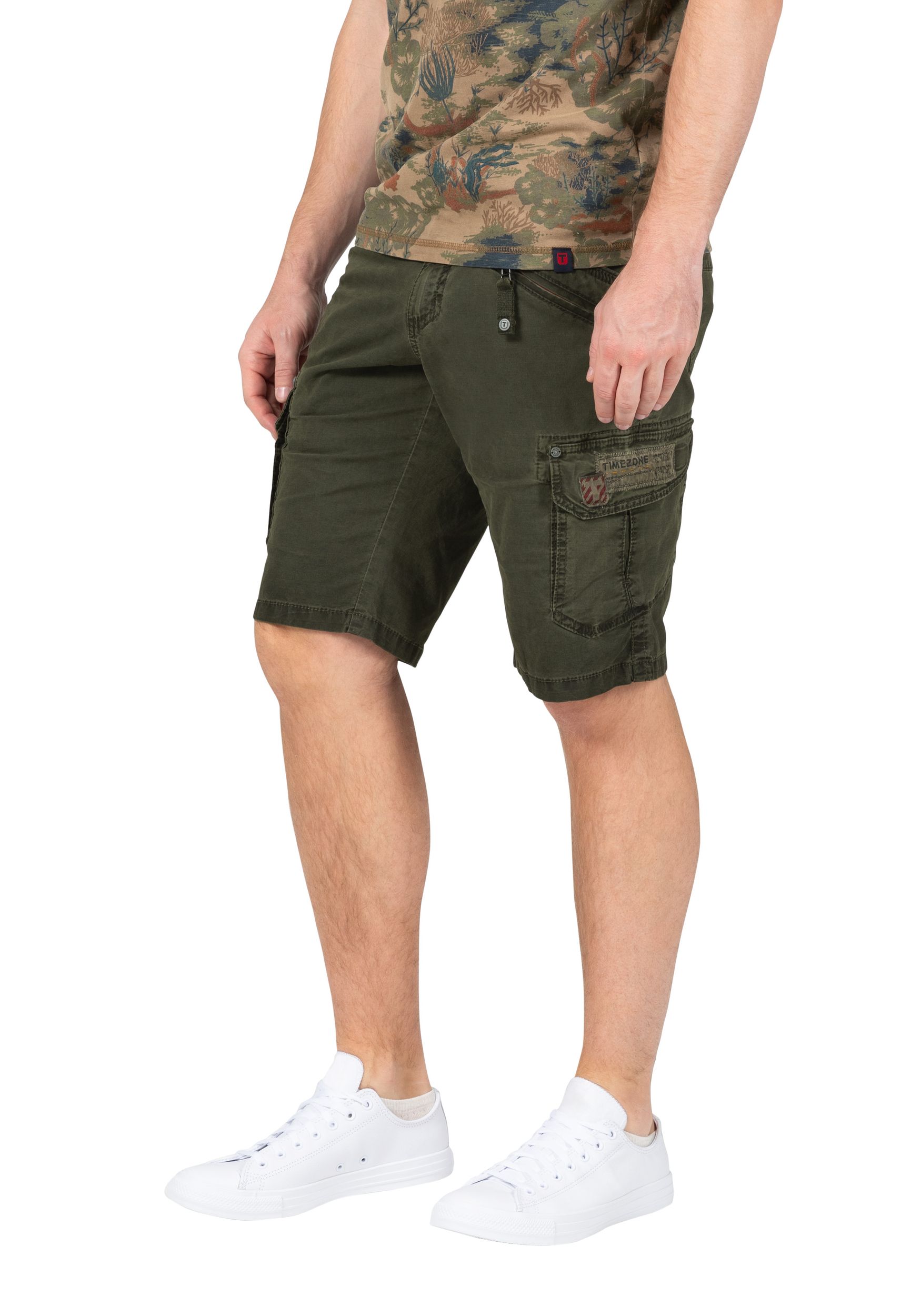 TIMEZONE-Gmb_SS25_4725_24-10051-06-1202_3.jpg Cargo Jeans Shorts mit Gürtel und Festem Stoff