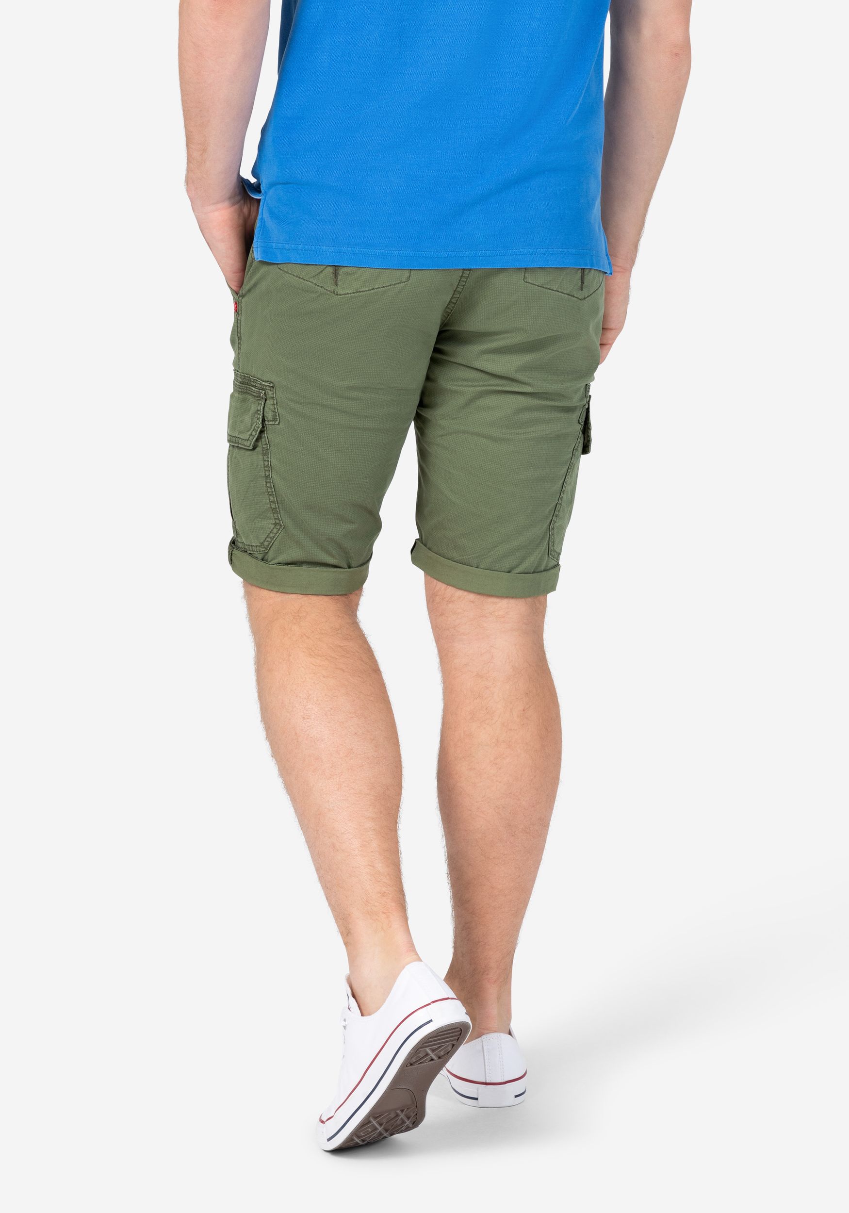 TIMEZONE-Gmb_SS25_4727_24-10032-10-1215_4.jpg Einfarbige Chino Cargo-Shorts mit Taschen