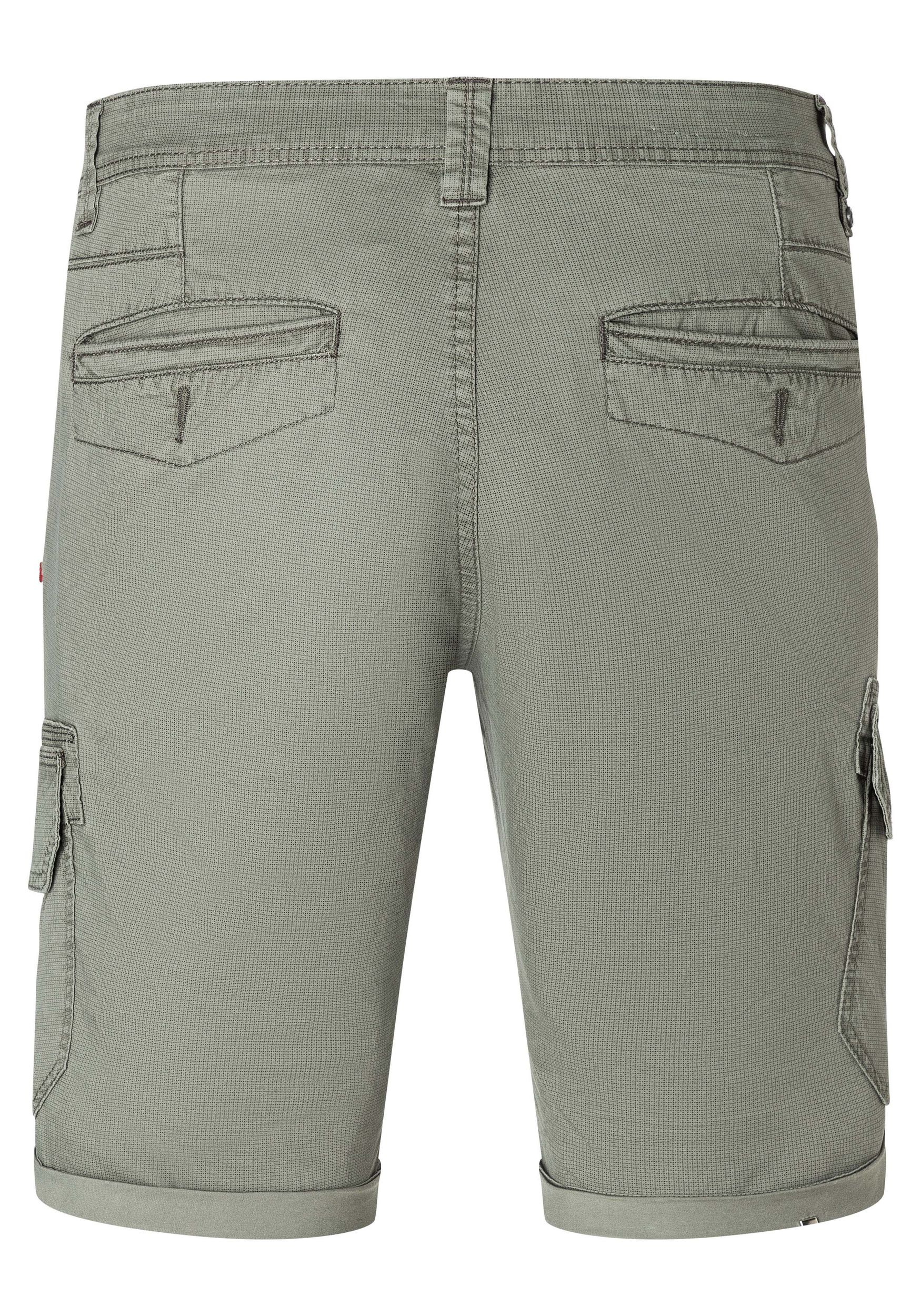 TIMEZONE-Gmb_SS25_8688_24-10032-10-1215_2.jpg Einfarbige Chino Cargo-Shorts mit Taschen