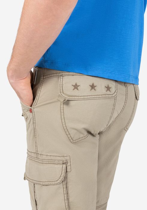 Timezone Timezone Cargo-Shorts mit Gürtel und Mehrfachtaschen – Beige, Bild 4