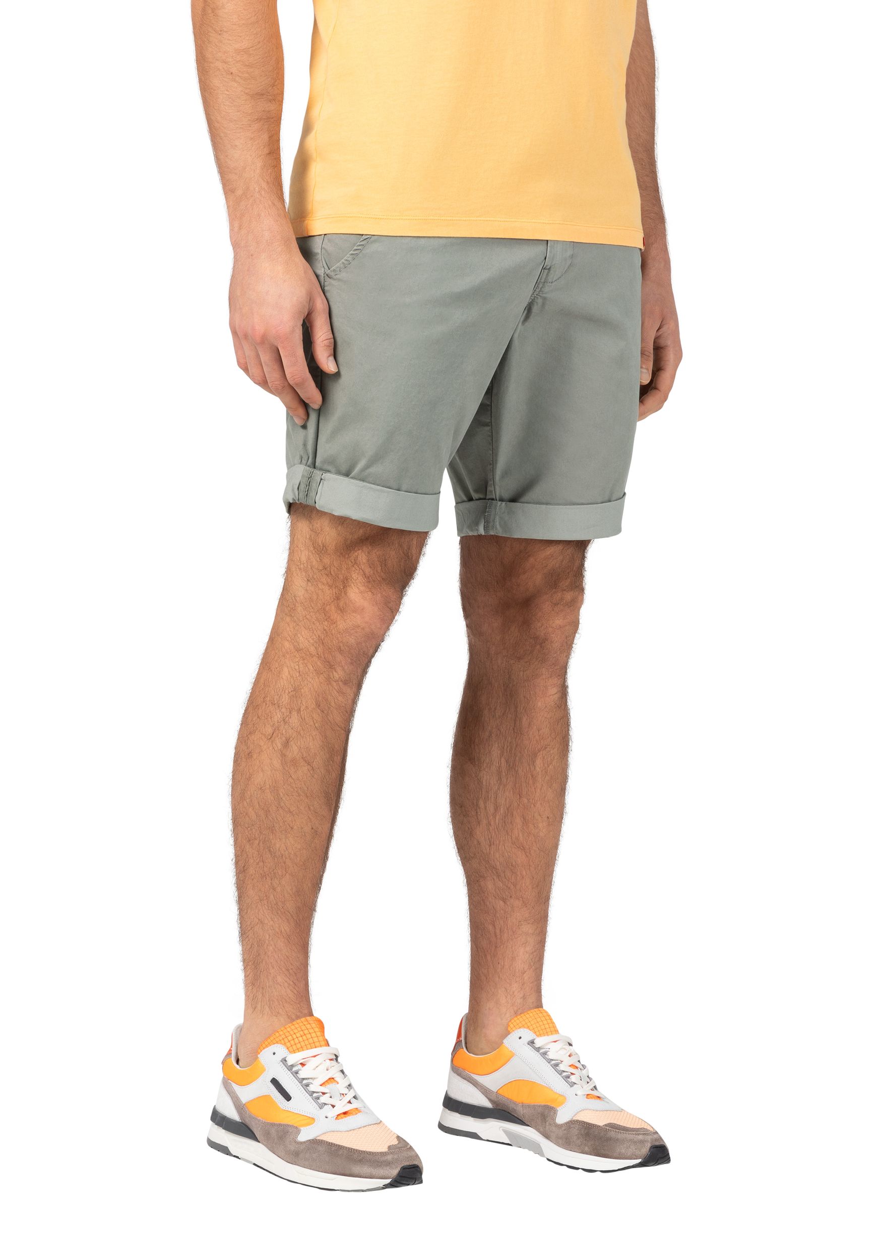 TIMEZONE-Gmb_SS25_8684_24-10000-00-1215_3.jpg Chinoshorts mit Gürtelschlaufen und aufrollbarem Saum
