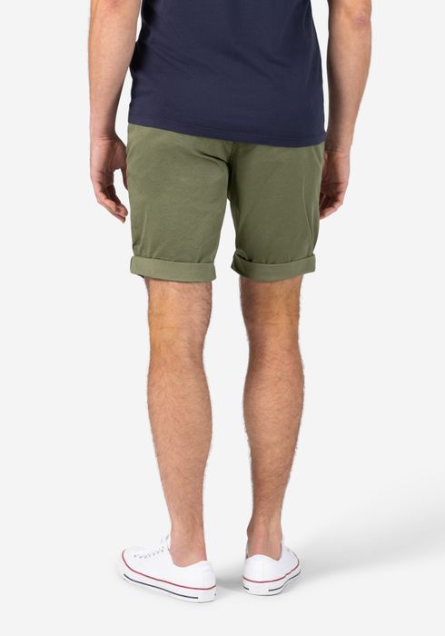 Timezone Timezone Chinoshorts mit Gürtelschlaufen und aufrollbarem Saum – Olive, Bild 3