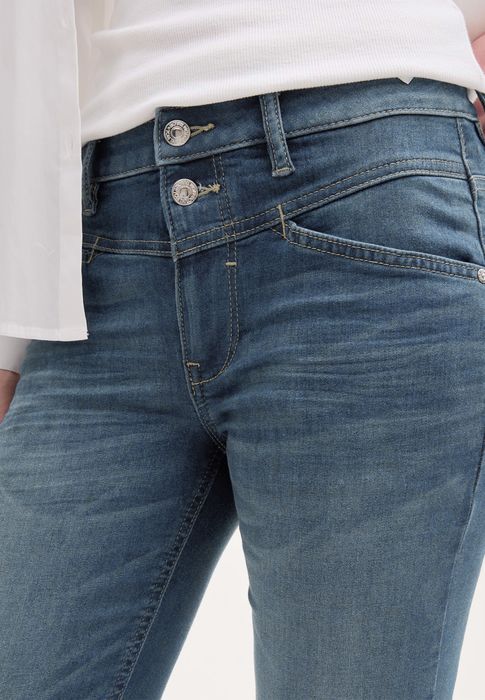 Tom Tailor Capri-Jeans mit figurbetonter Passform – Hellblau, Bild 5