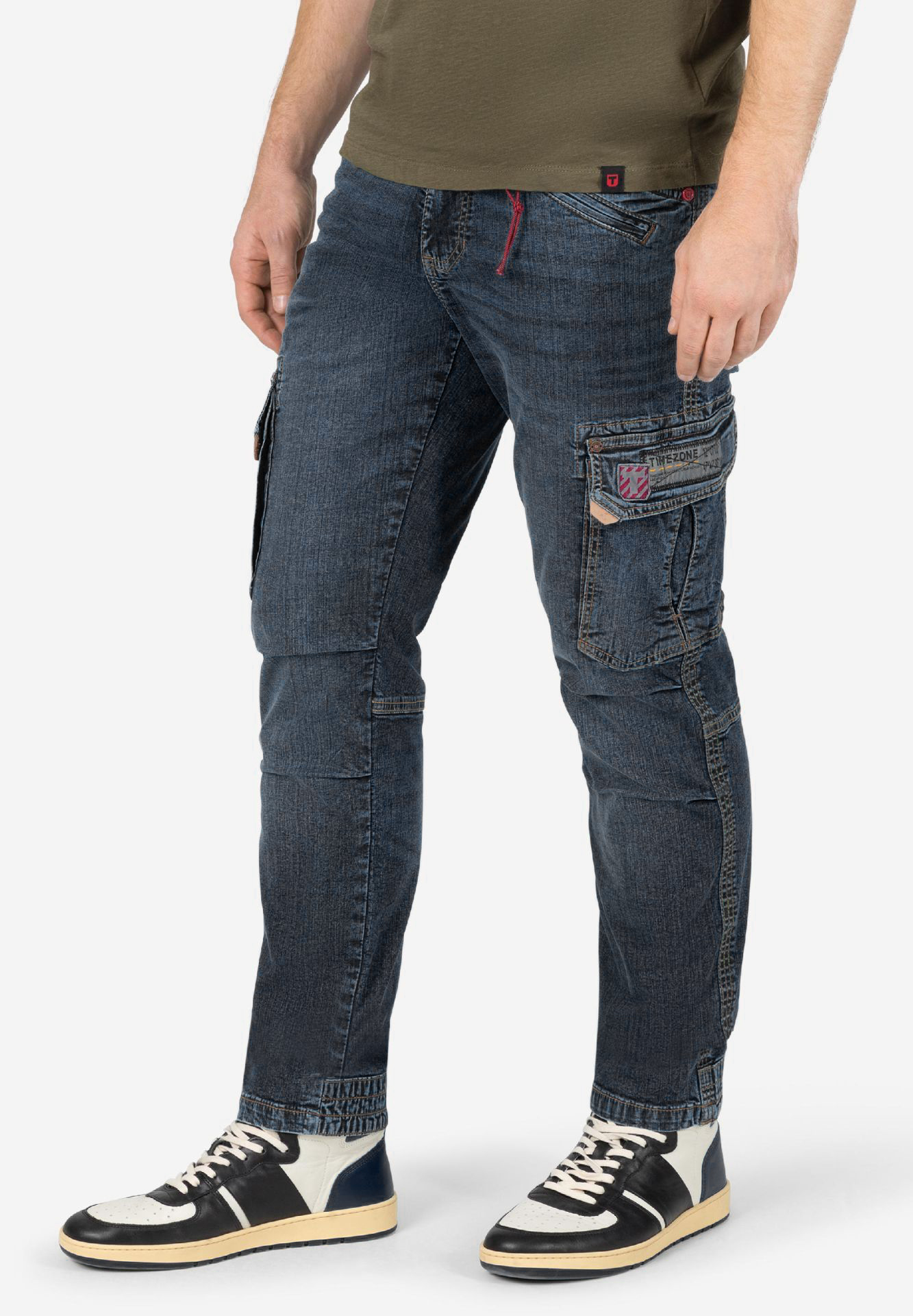 Cargo-Jeans mit sportlicher Passform Cargo-Jeans mit sportlicher Passform