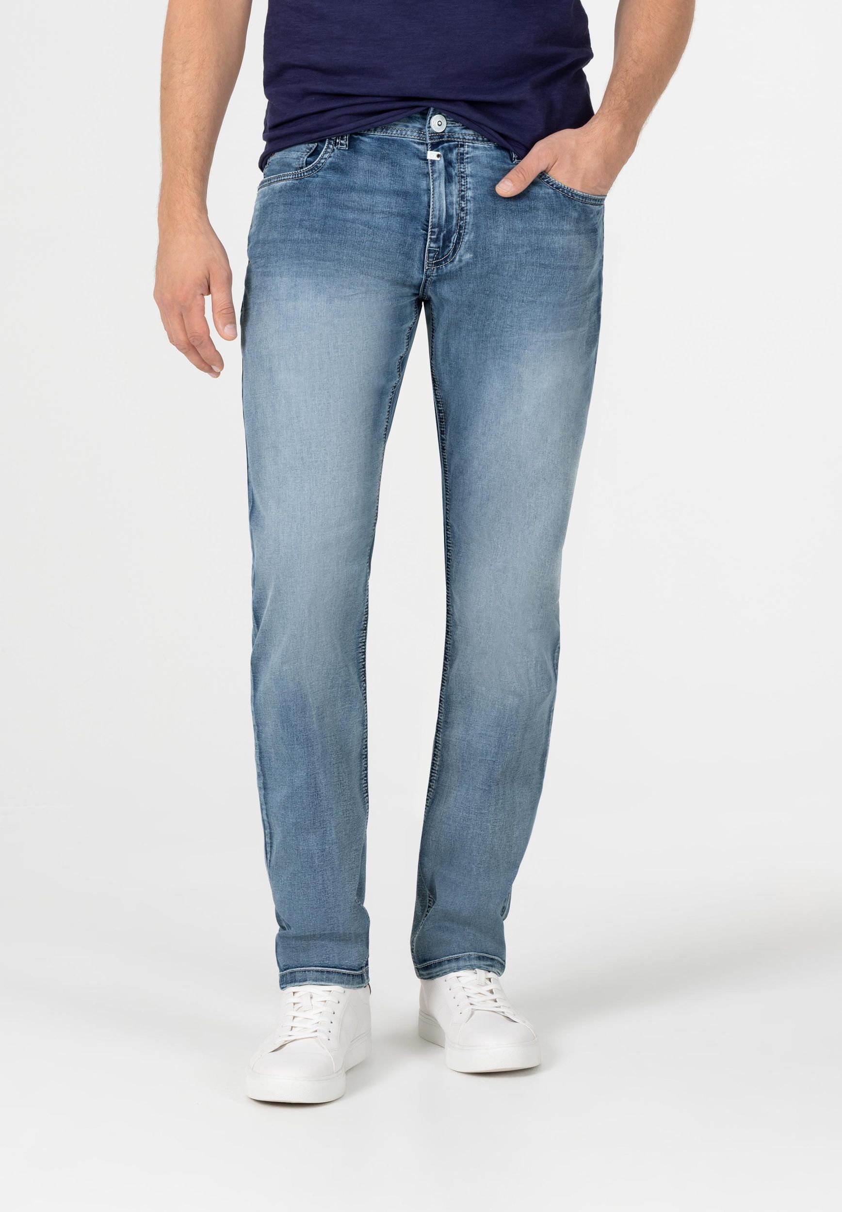 TIMEZONE-Gmb_990_3039_27-10064-00-3014_3.jpg Slim-Fit Jeans mit Fade-Effekt und Stretch