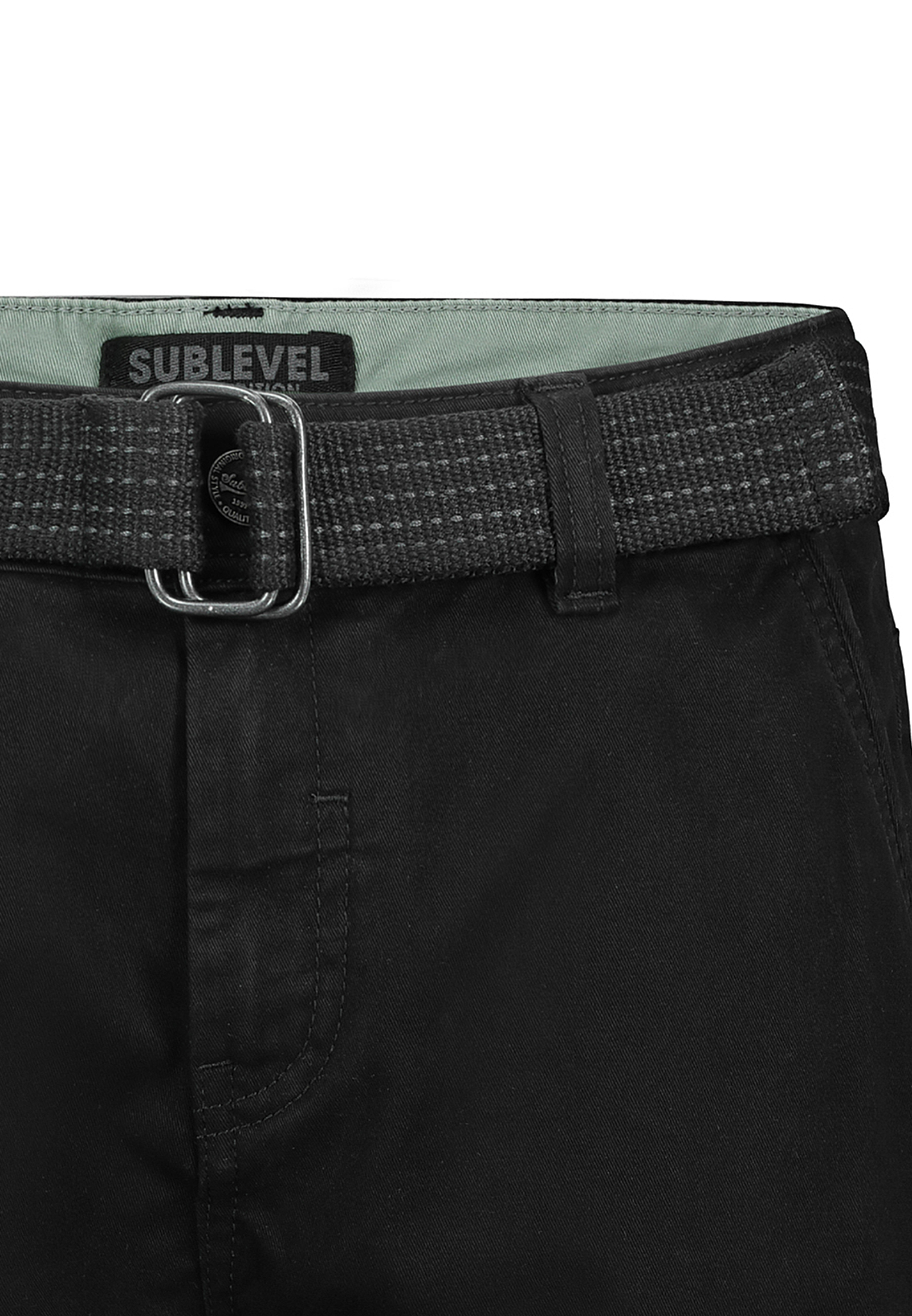 Cargo-Shorts mit Gürtel und Seitentaschen Cargo-Shorts mit Gürtel und Seitentaschen